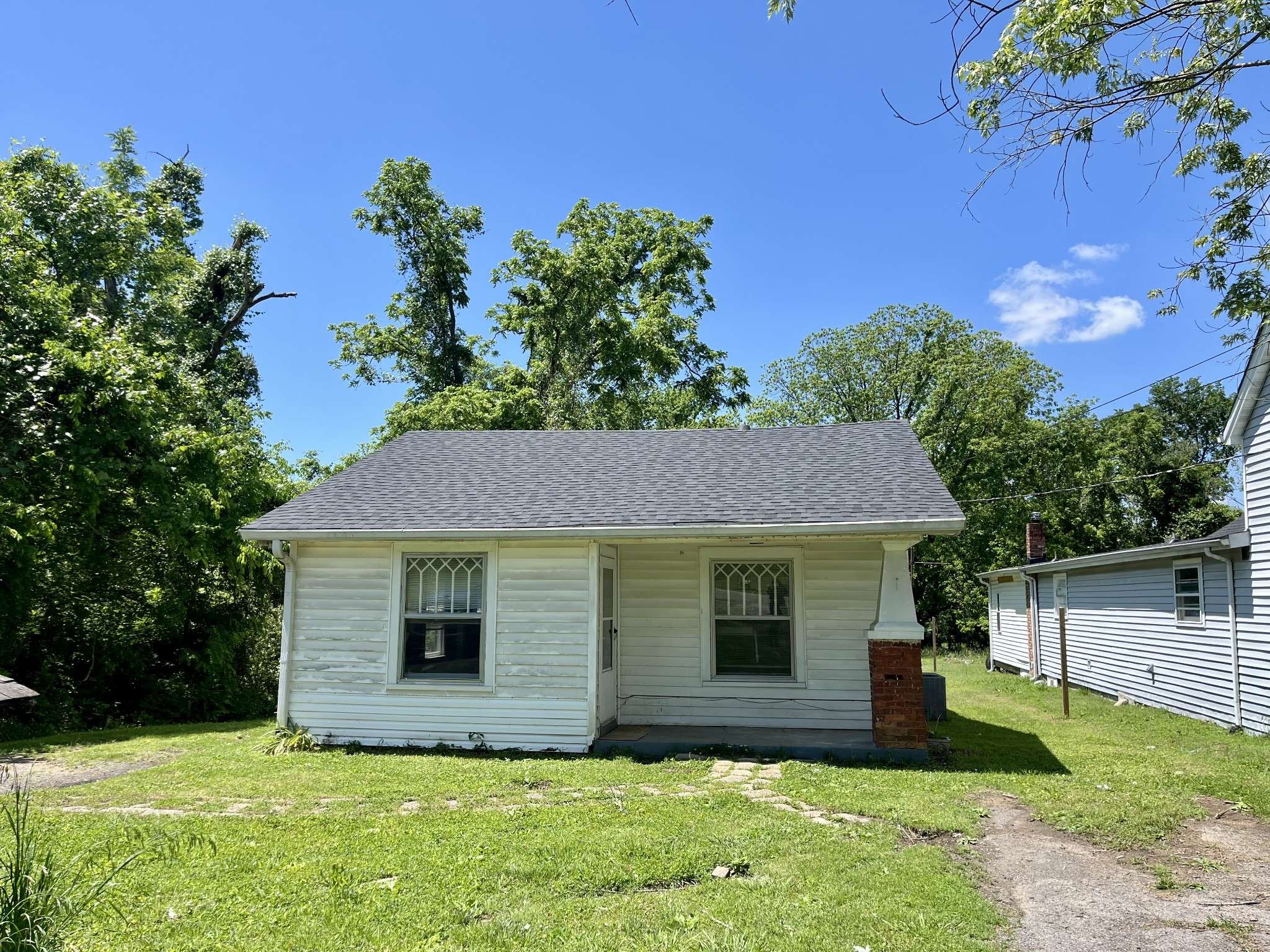 Madison, TN 37115,1538 Neelys Bend Rd