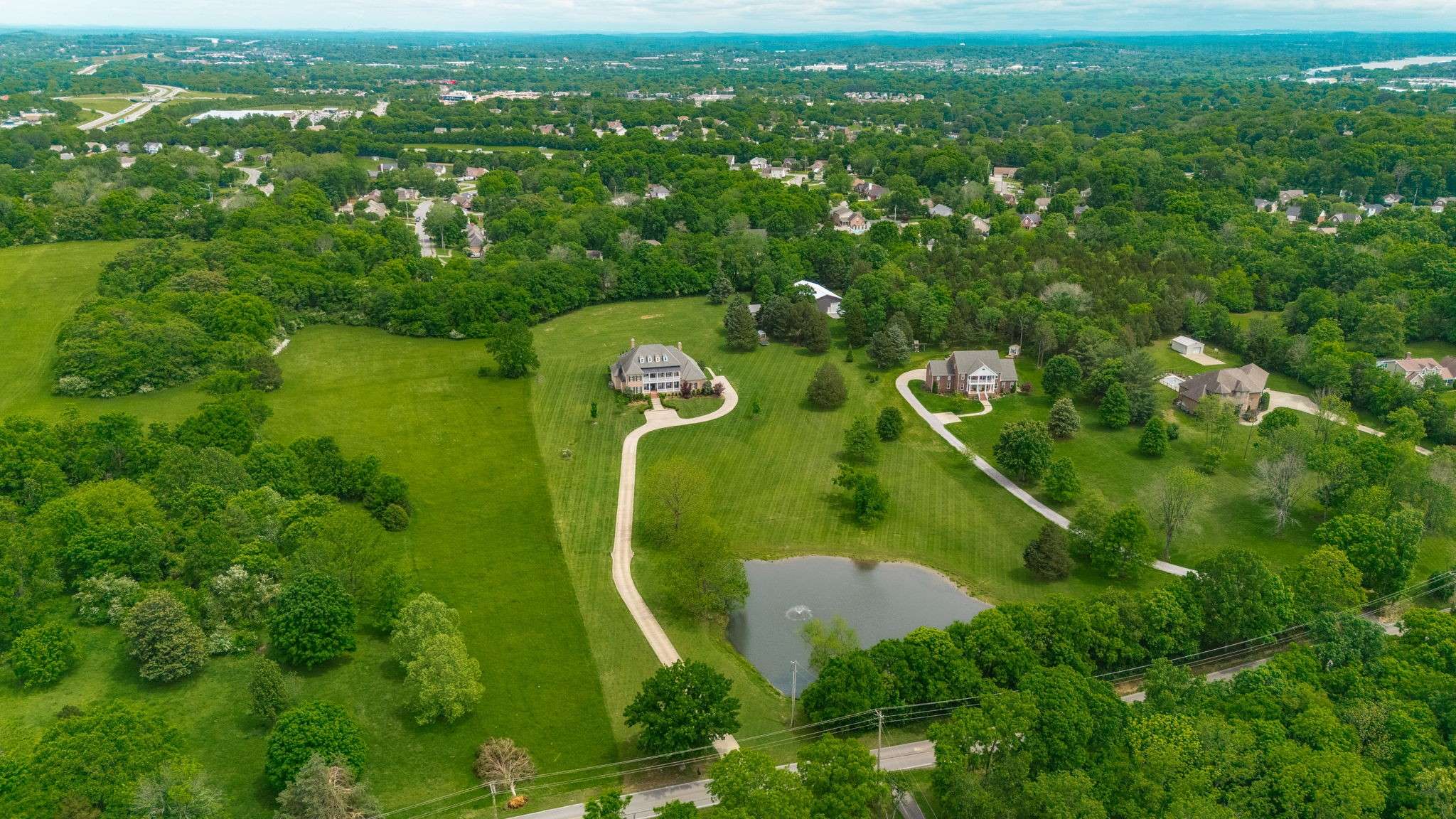 Hendersonville, TN 37075,568 Forest Retreat Rd