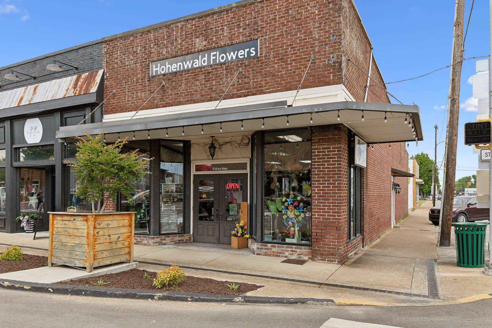 Hohenwald, TN 38462,11 W Main St