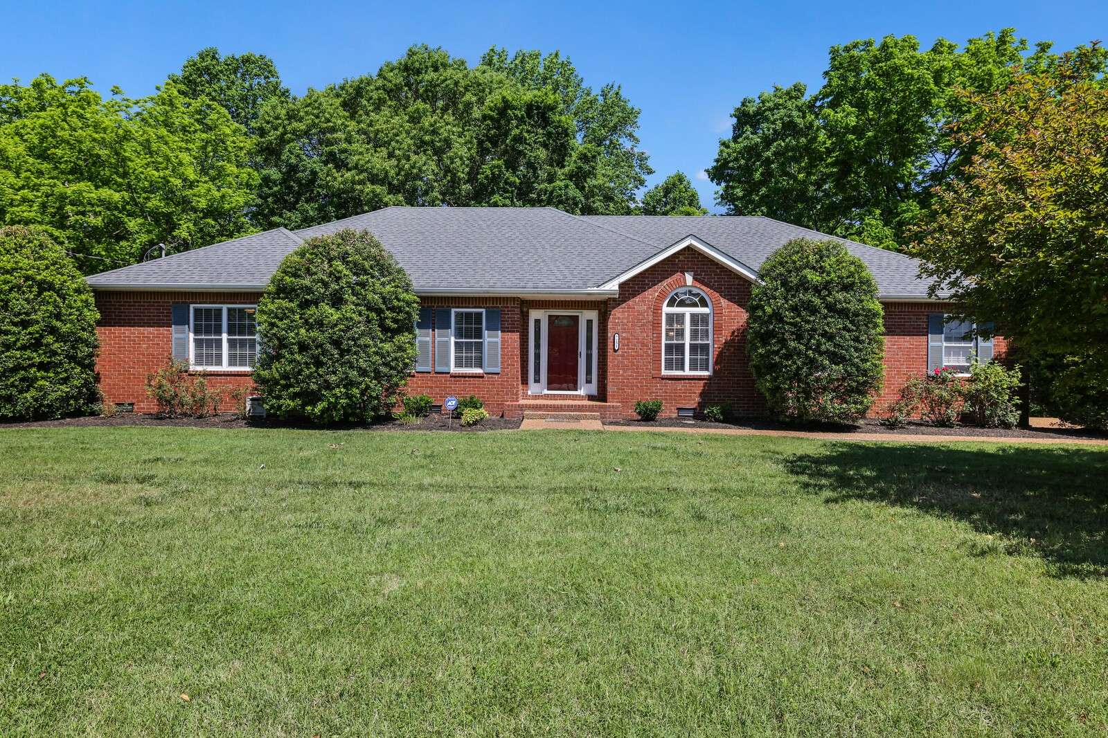 Goodlettsville, TN 37072,7151 Lama Terra Dr