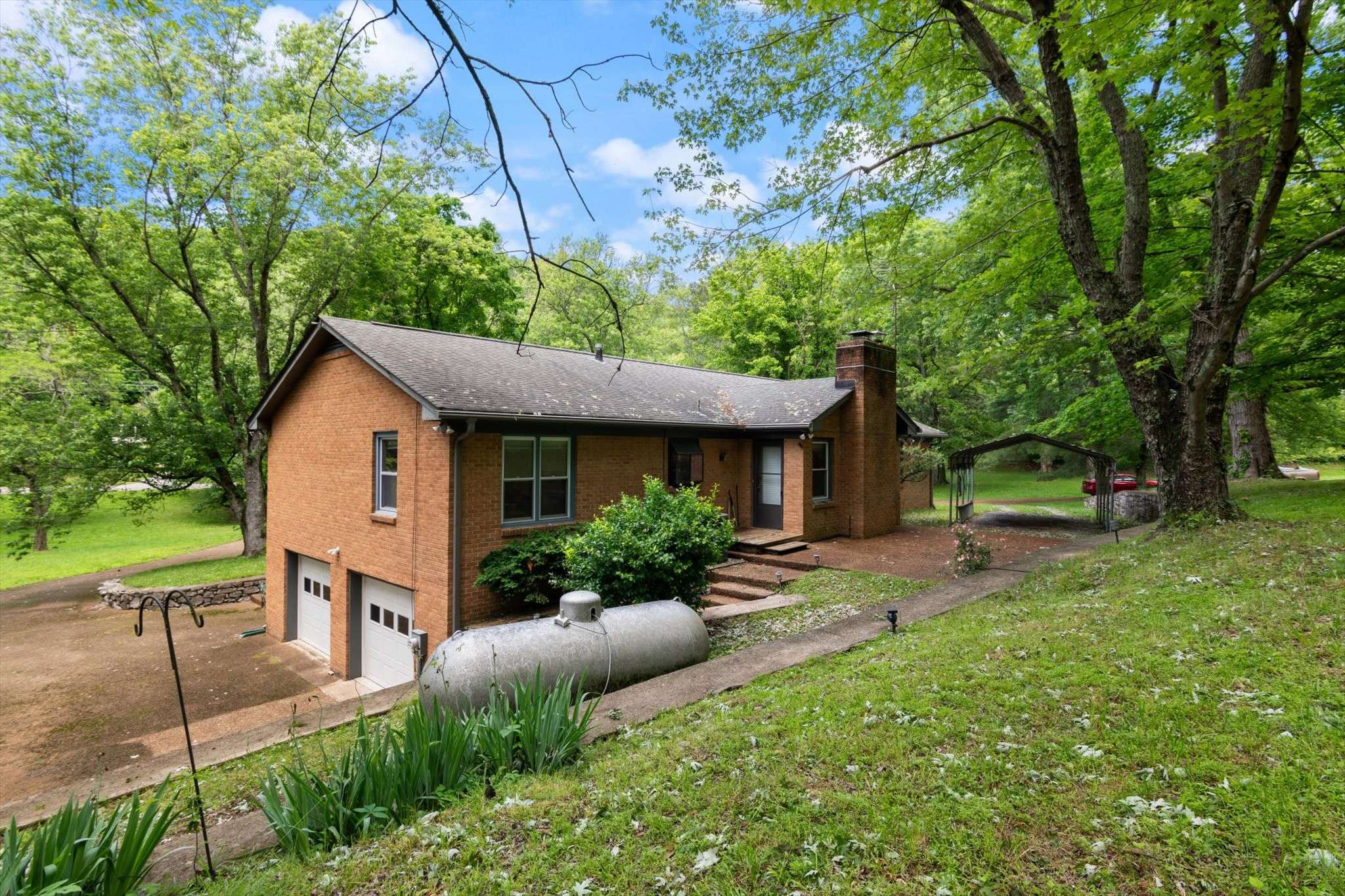 Brentwood, TN 37027,1326 Holly Tree Gap Rd