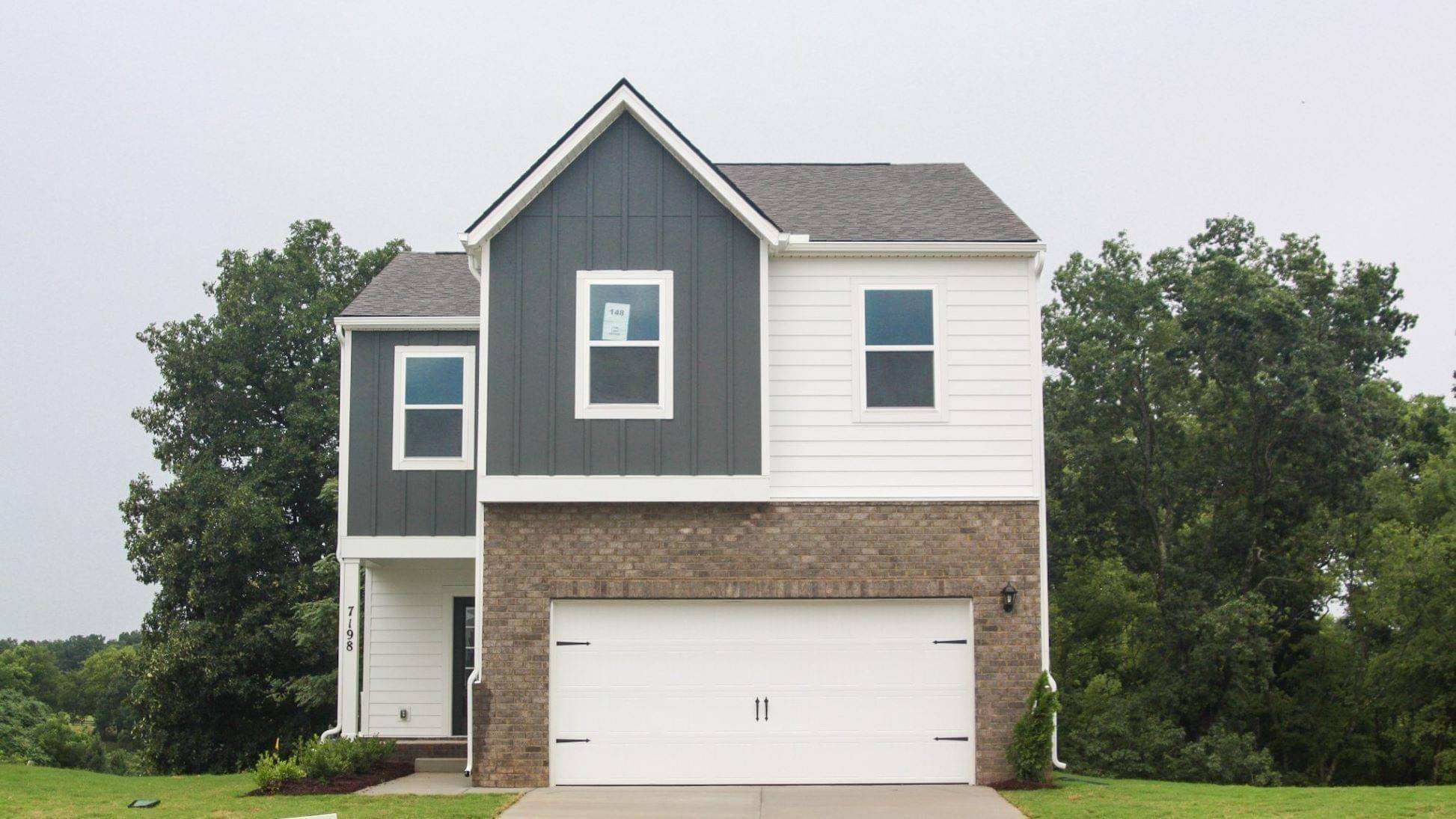 White House, TN 37188,7198 Lang Avenue