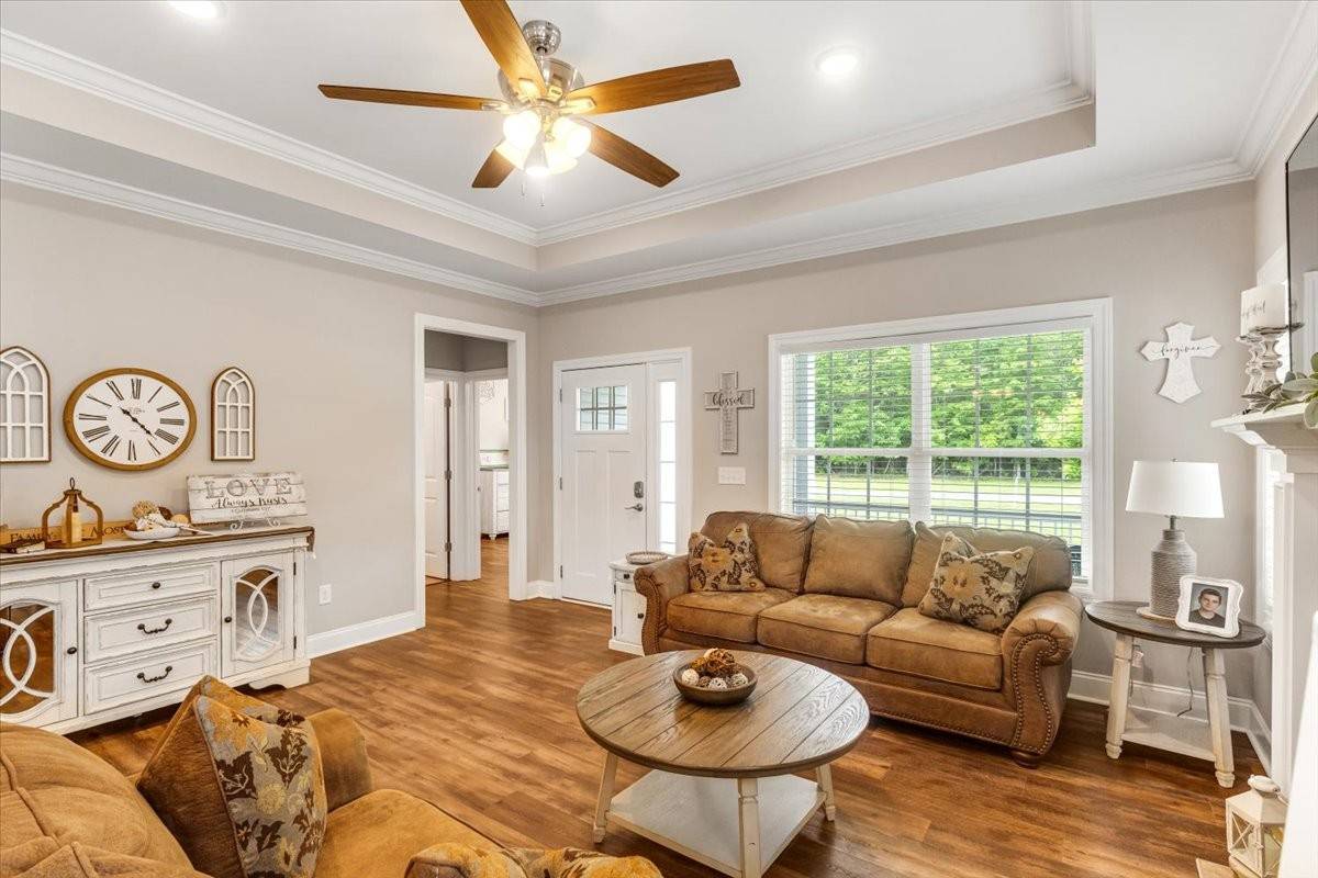 Tullahoma, TN 37388,401 Hancock Ln