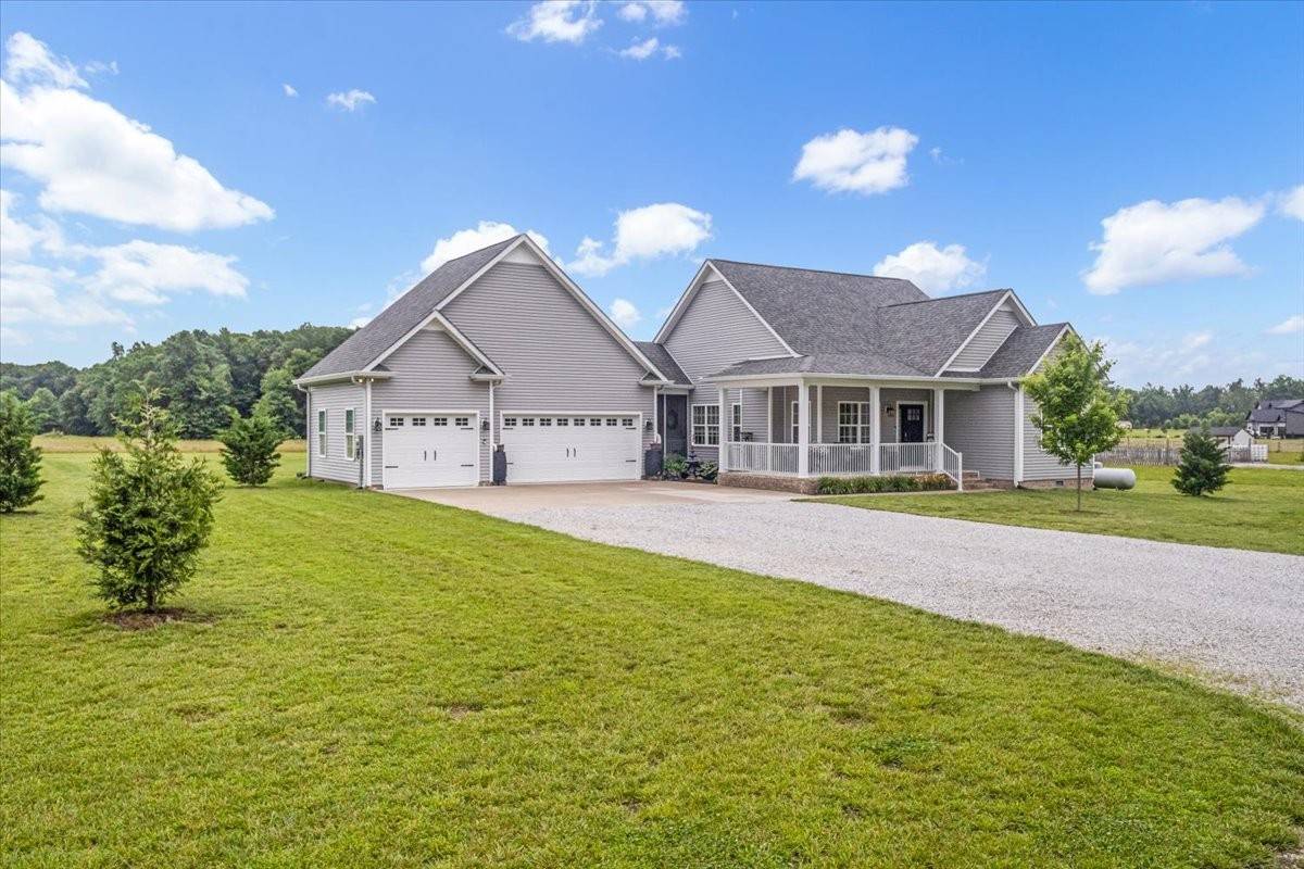 Tullahoma, TN 37388,401 Hancock Ln