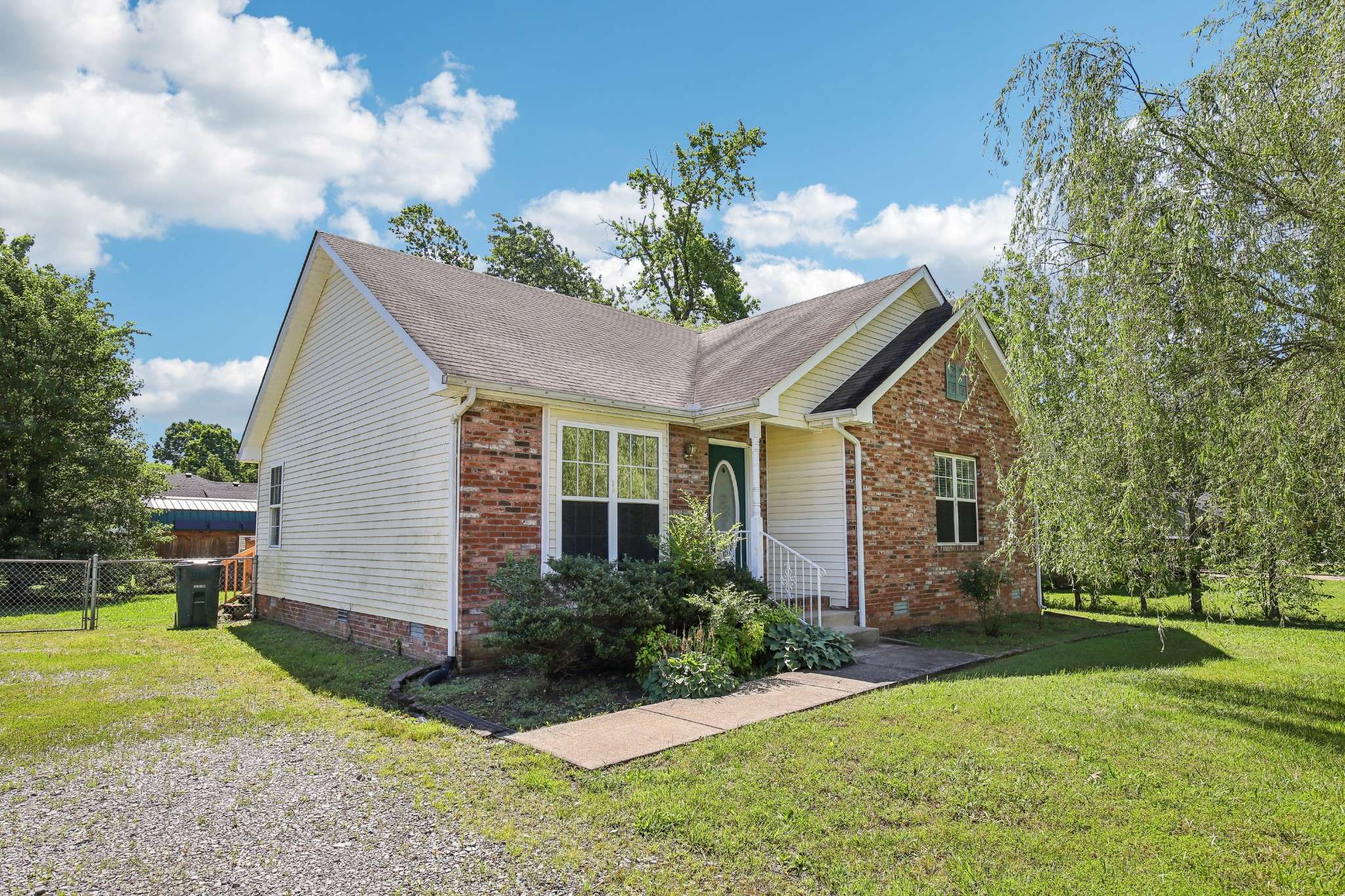 Dickson, TN 37055,311 Oakland Dr