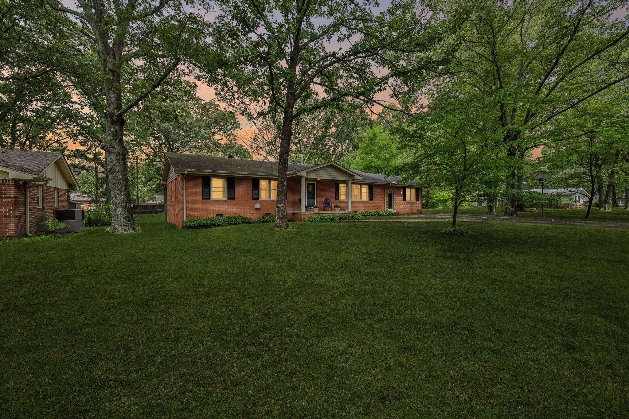 Tullahoma, TN 37388,303 Old Fort St