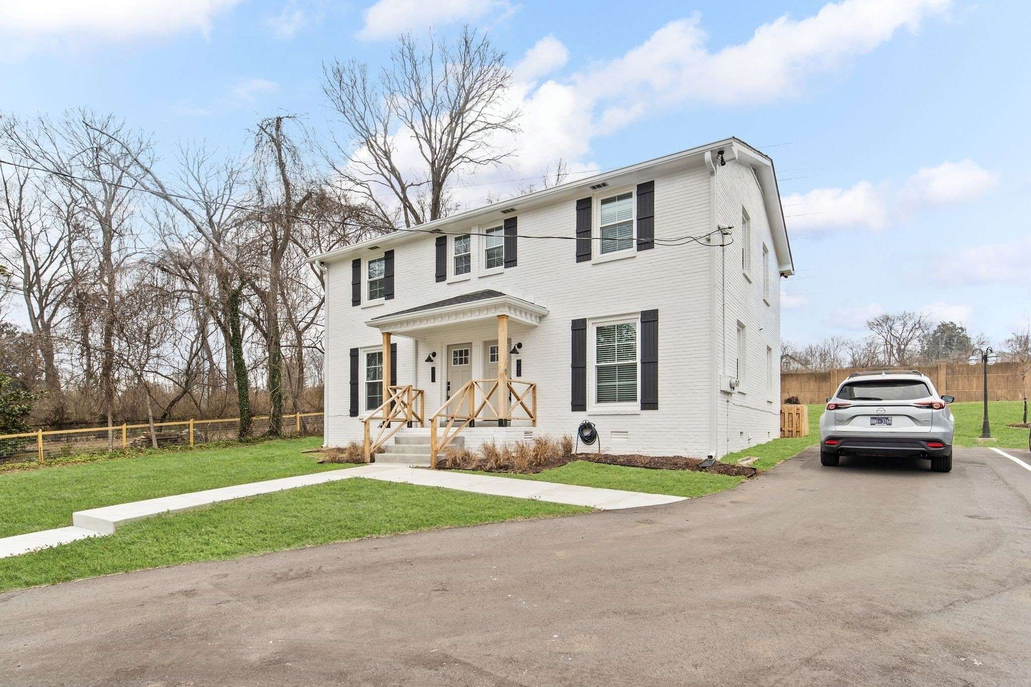 Nashville, TN 37215,2130E F Sharondale Drive