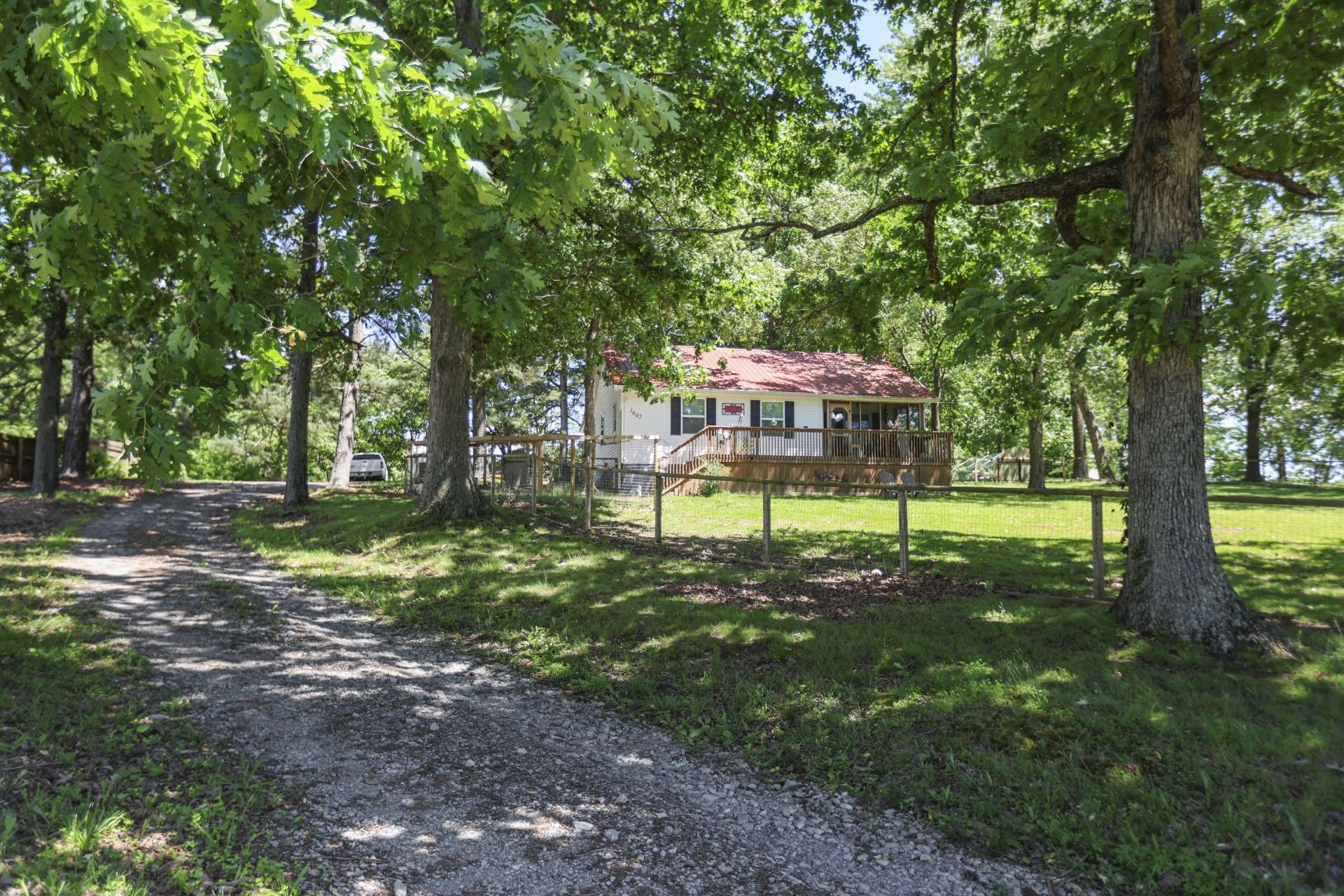 Westmoreland, TN 37186,1602 Pleasant Grove Rd