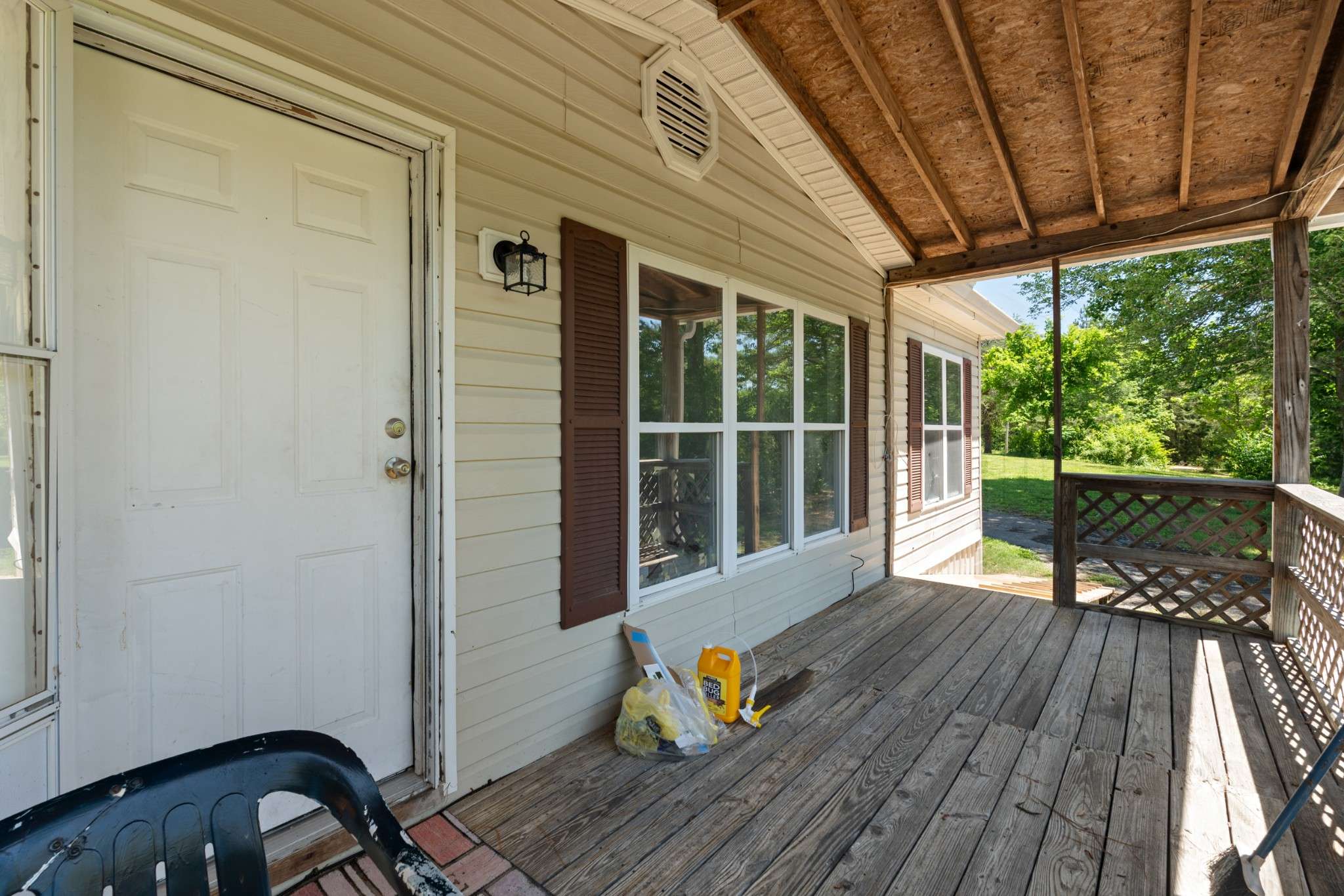 Linden, TN 37096,5772 Highway 438 #W