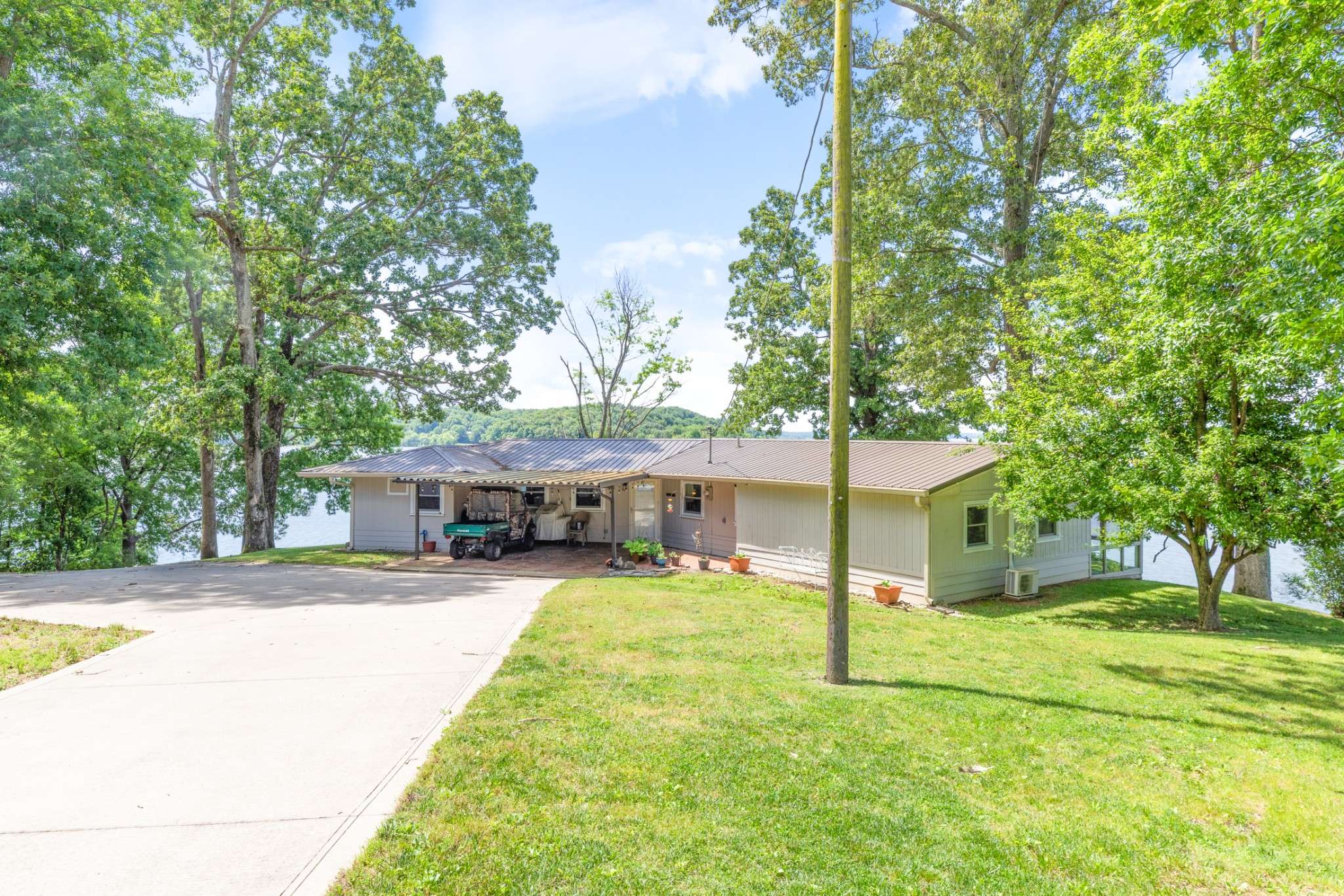 Waverly, TN 37185,440 Bluff Point Ln