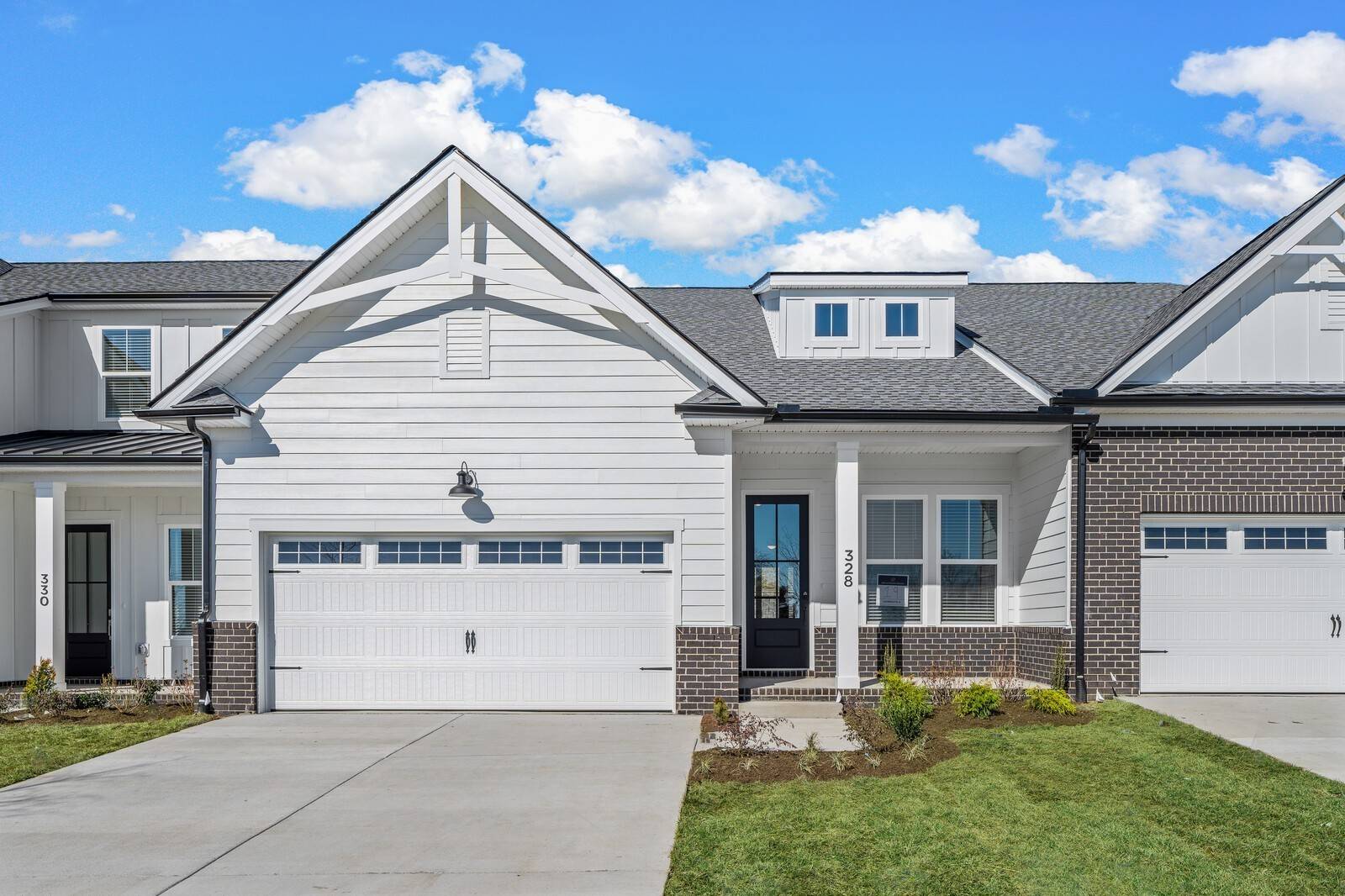 Thompsons Station, TN 37179,467 Buckwood Avenue #E