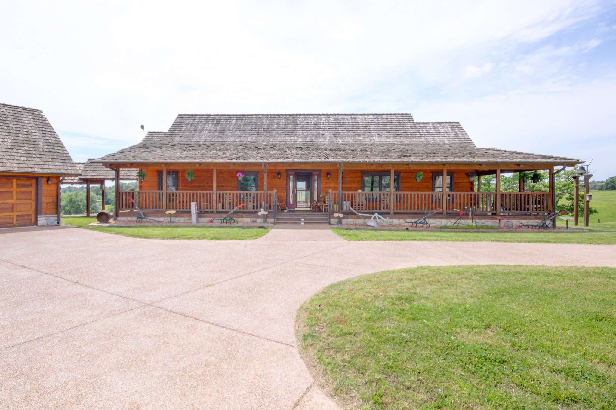 Palmyra, TN 37142,1820 Buck Smith Rd