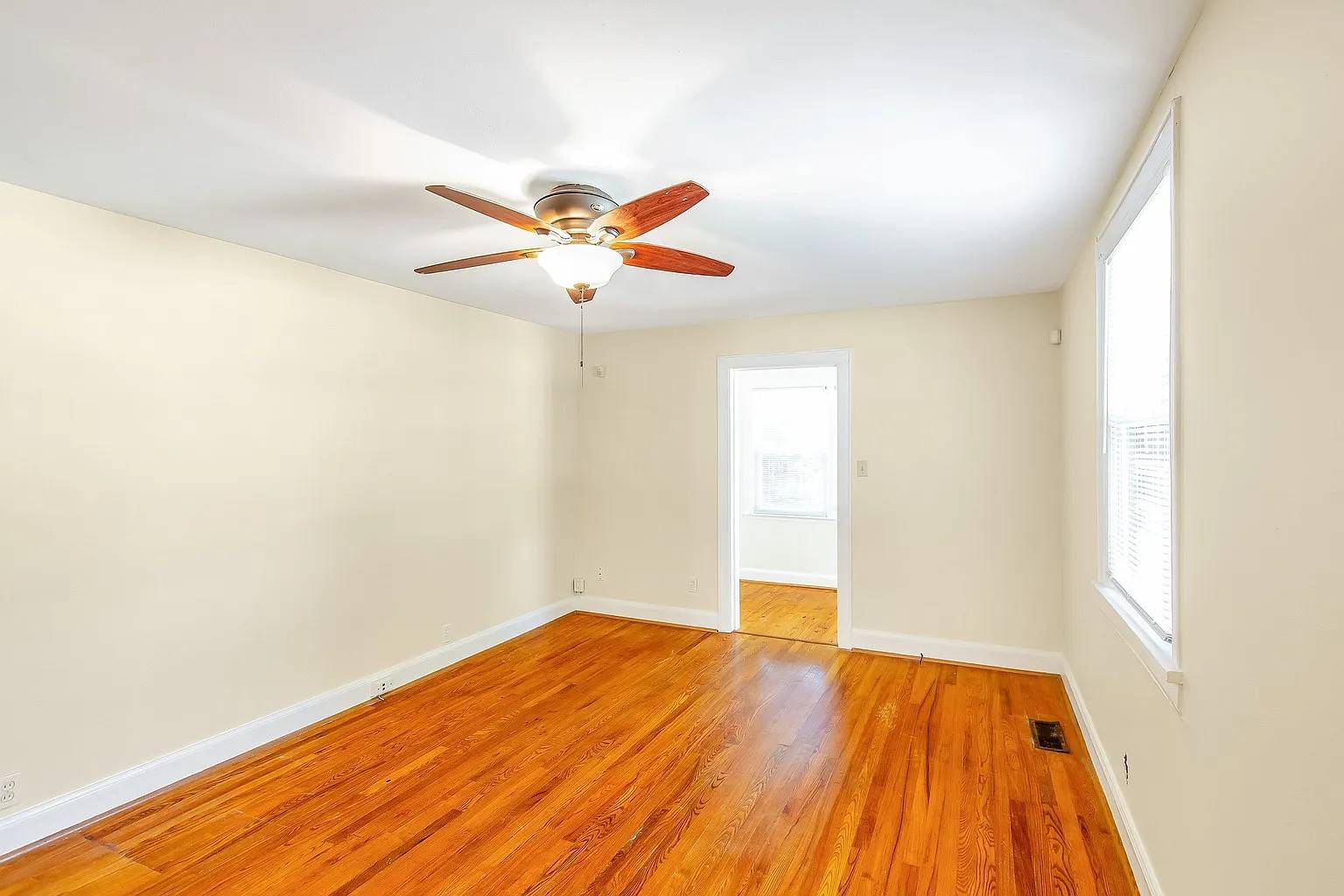 Nashville, TN 37204,2401 Vaulx Ln