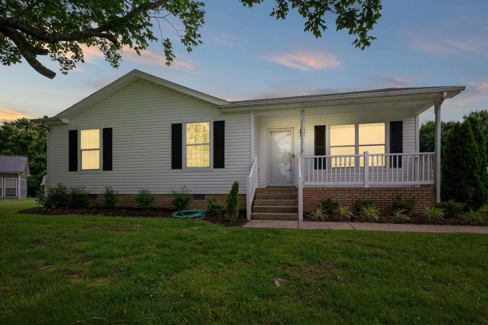 Charlotte, TN 37036,103 Cedarview Drive