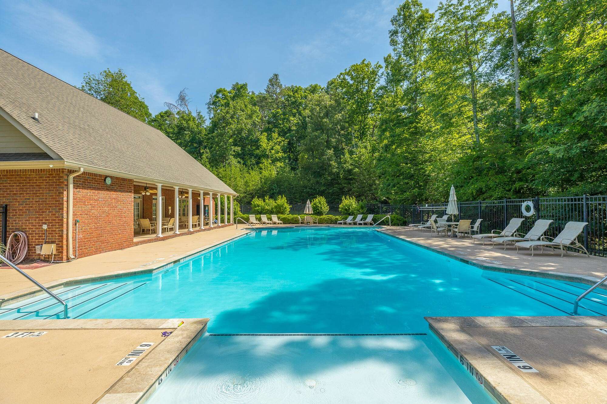 Soddy Daisy, TN 37379,13032 Emerald Bay Drive