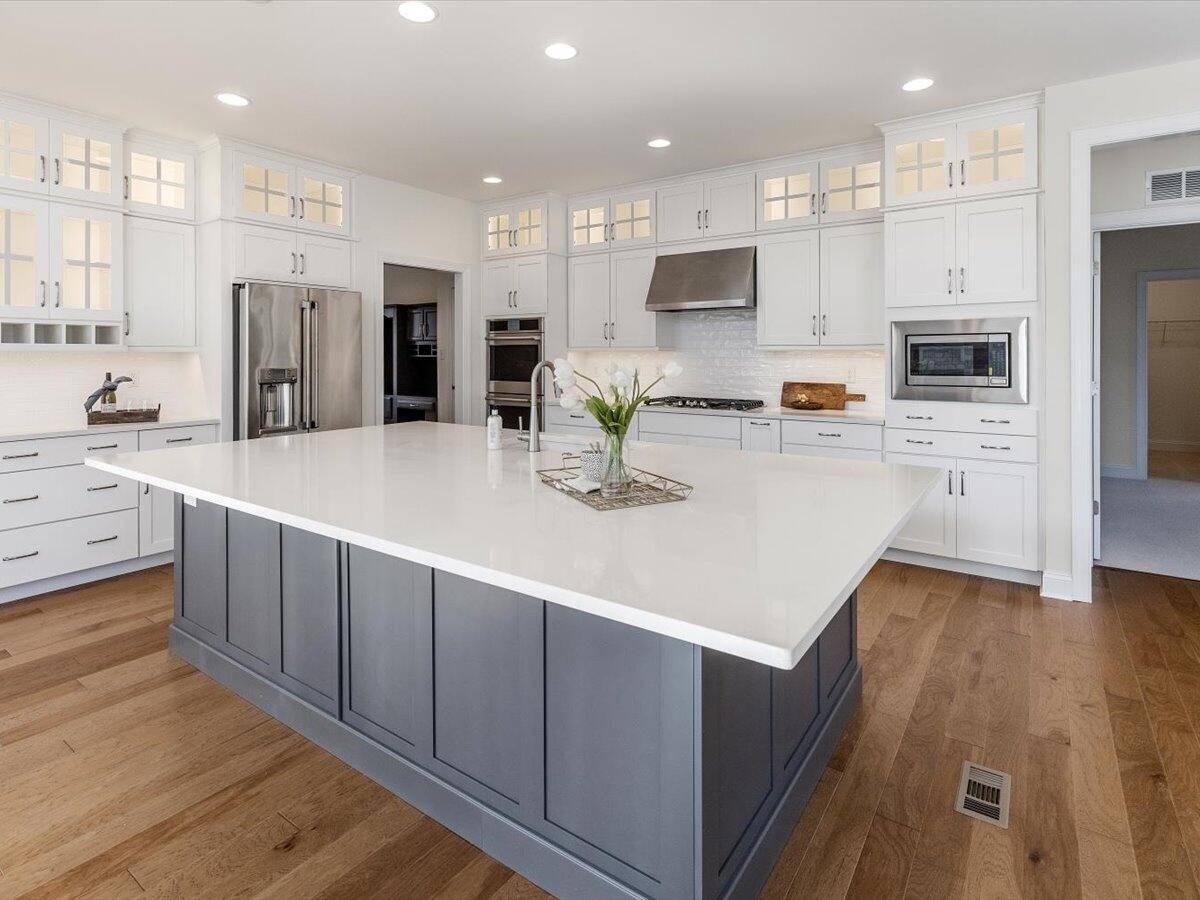 Hendersonville, TN 37075,381 Reddenwood Road