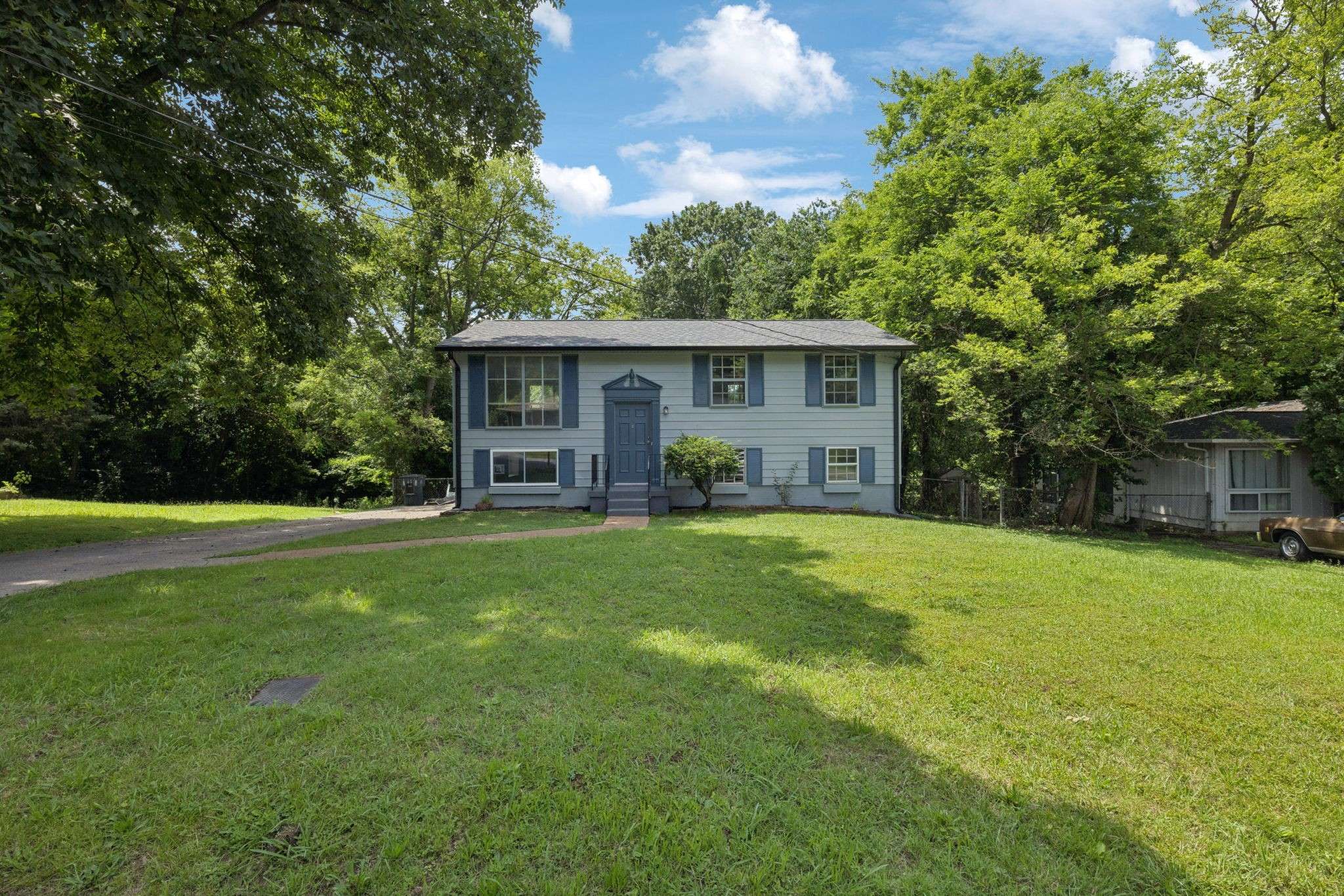 Nashville, TN 37217,1919 Louanne Dr