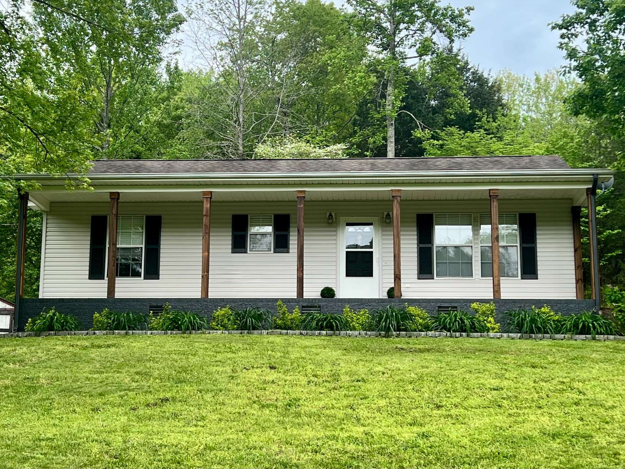 Dickson, TN 37055,831 Harris Rd