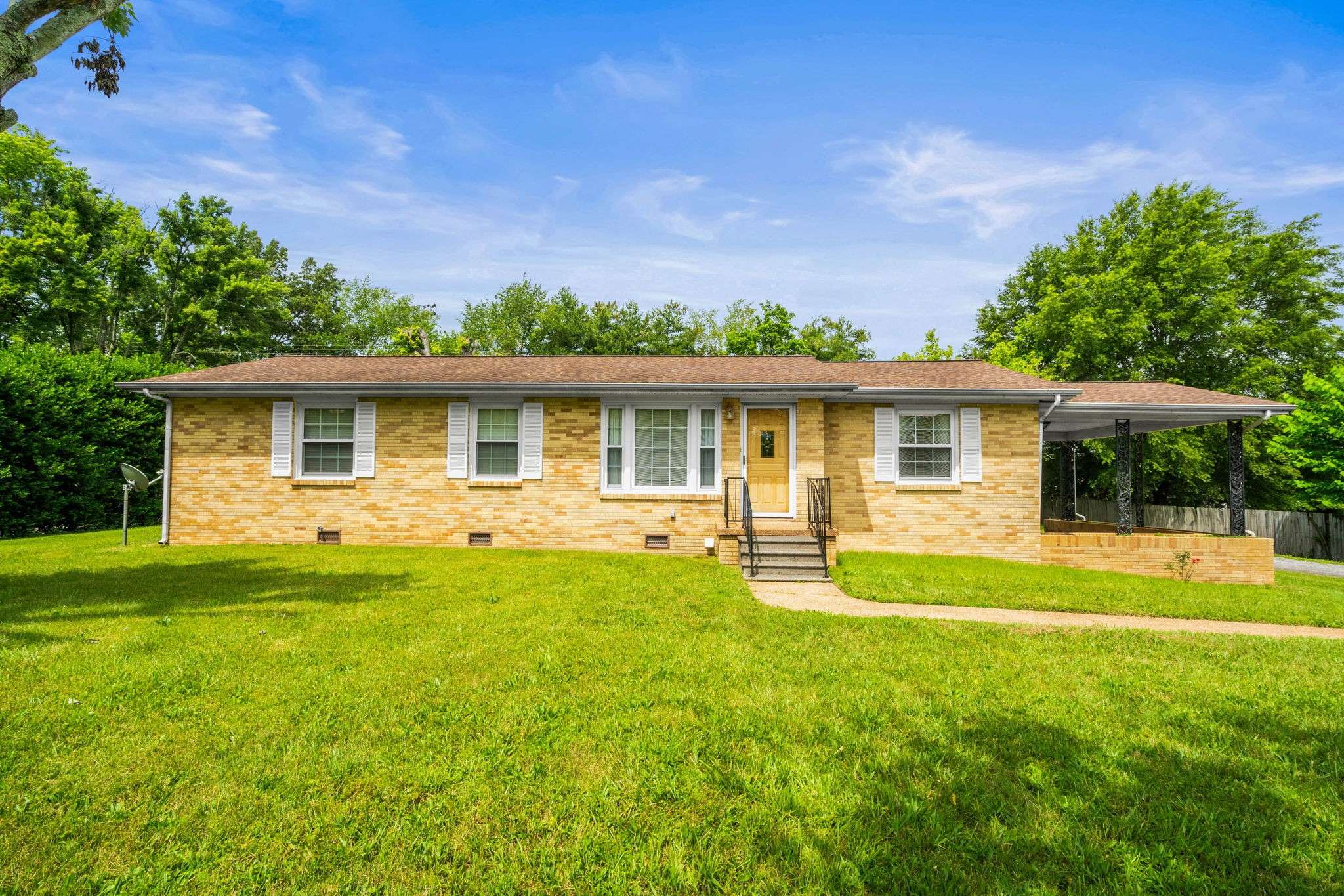 White House, TN 37188,213 Hamlett Dr