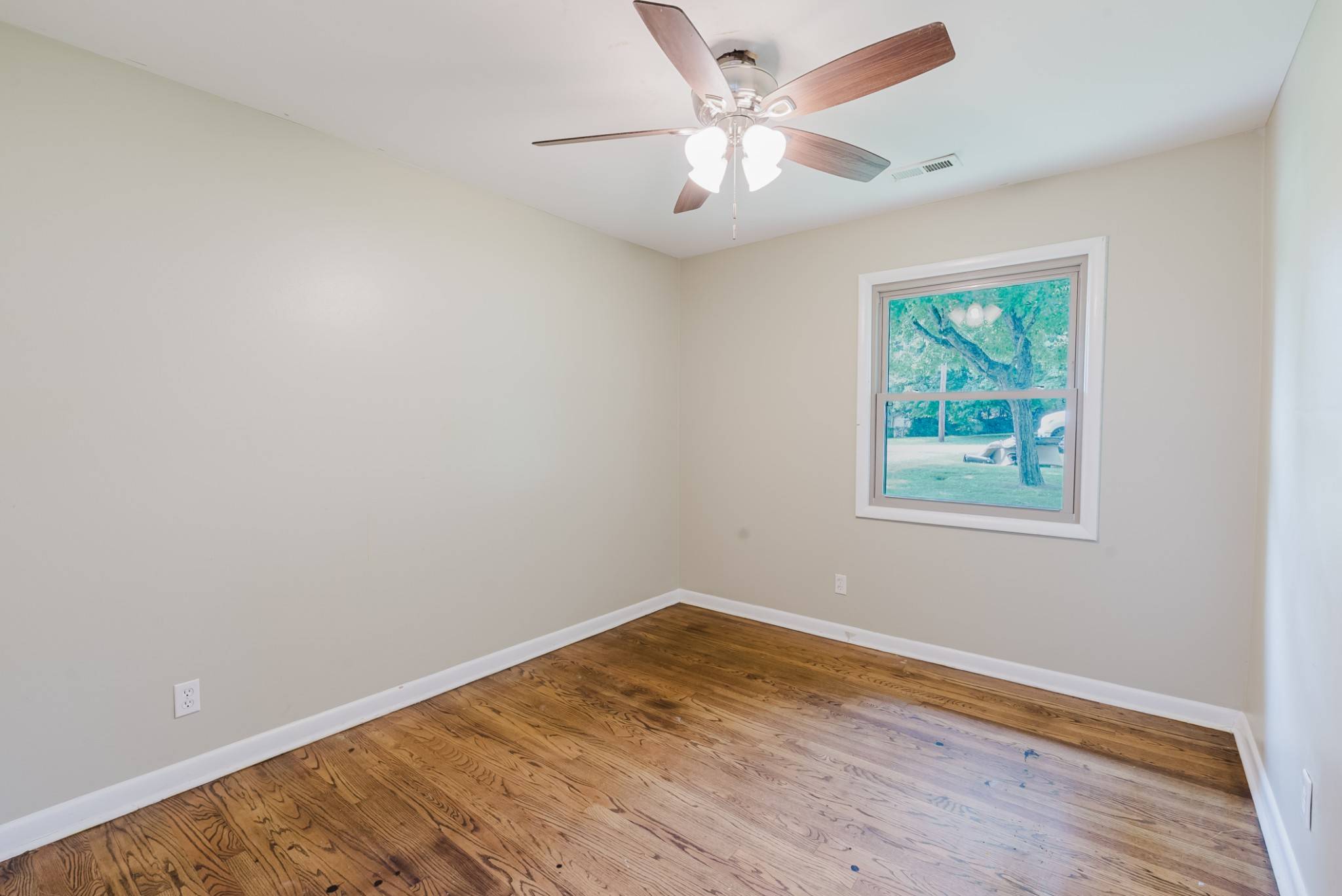 Columbia, TN 38401,109 Hobbs Dr