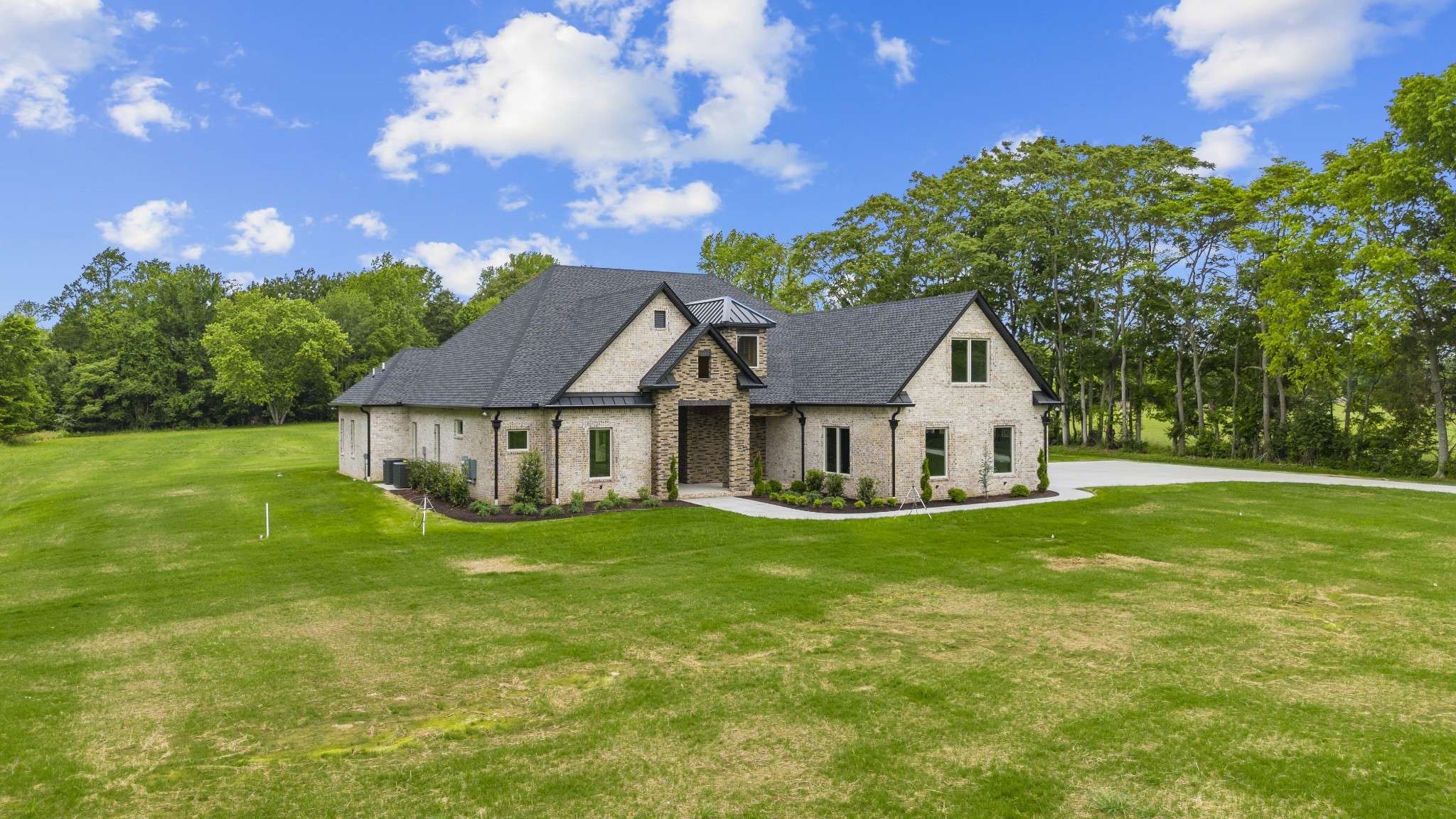 Lebanon, TN 37087,724 Bradshaw Rd