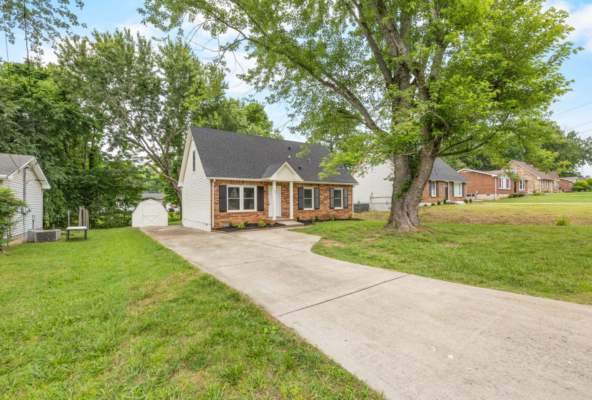 Clarksville, TN 37042,382 Louise Ln