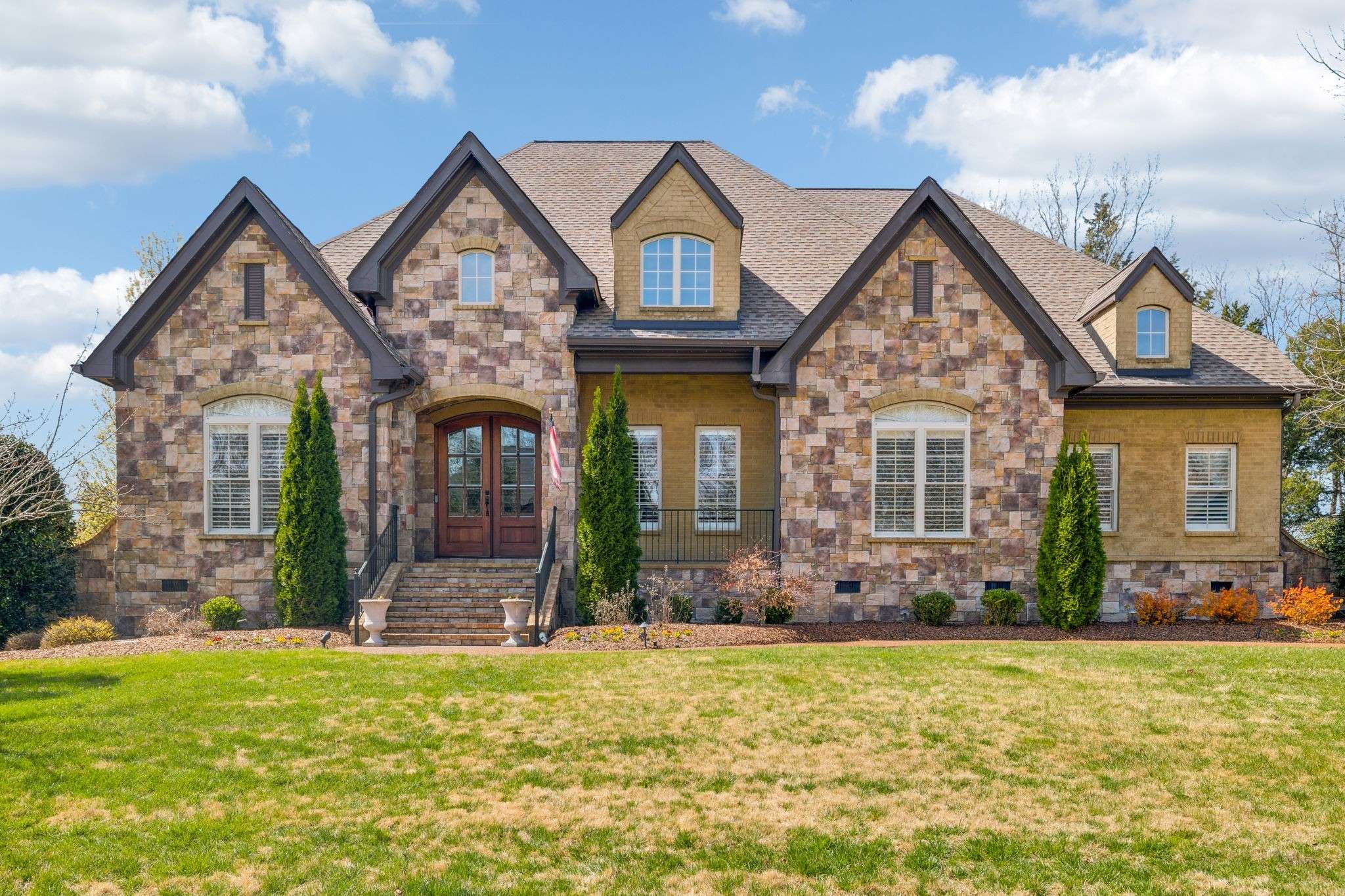 Arrington, TN 37014,1194 Meadow Bridge Ln