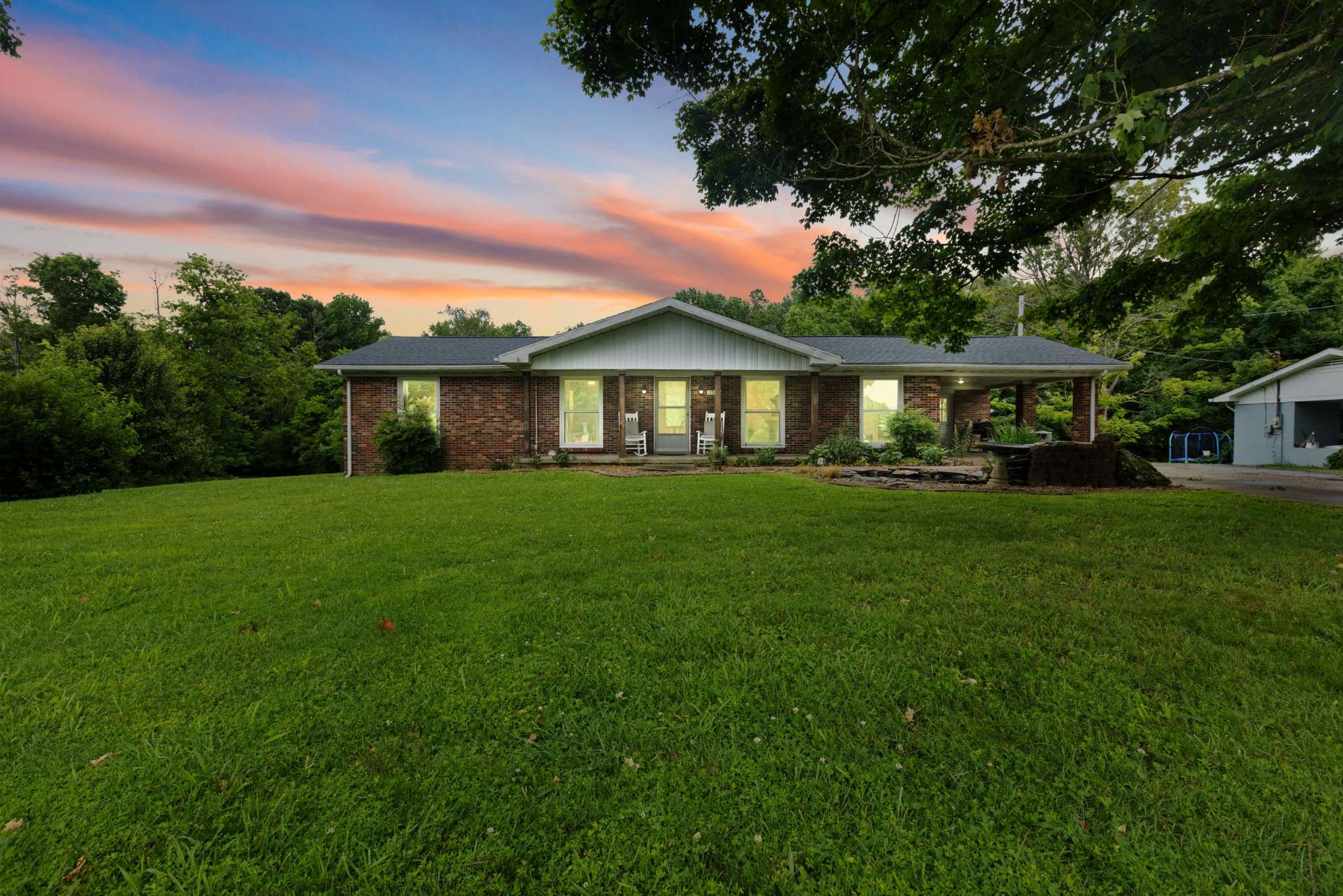 Westmoreland, TN 37186,1512 Pleasant Grove Rd