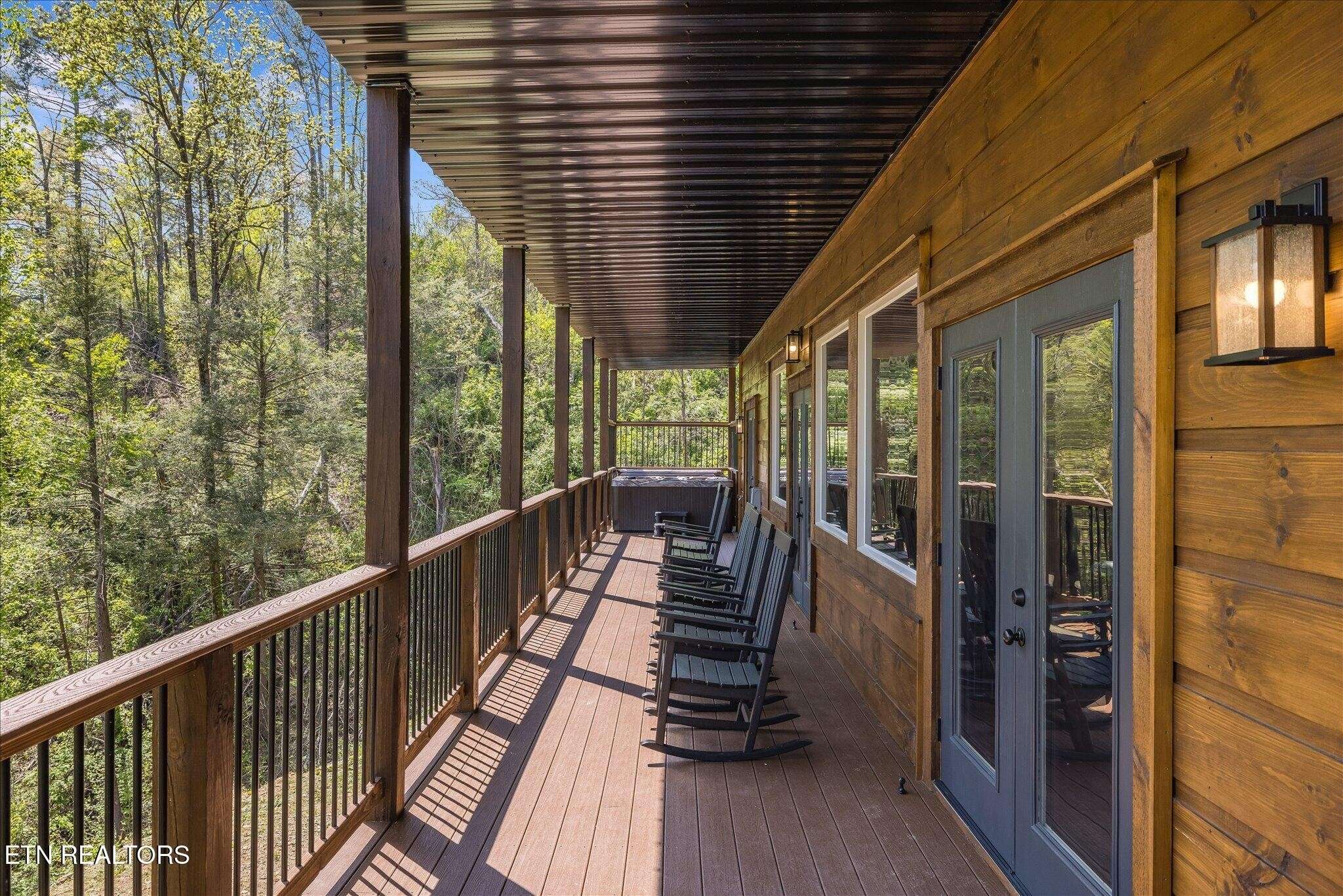Gatlinburg, TN 37738,201 Laurel Oaks Way