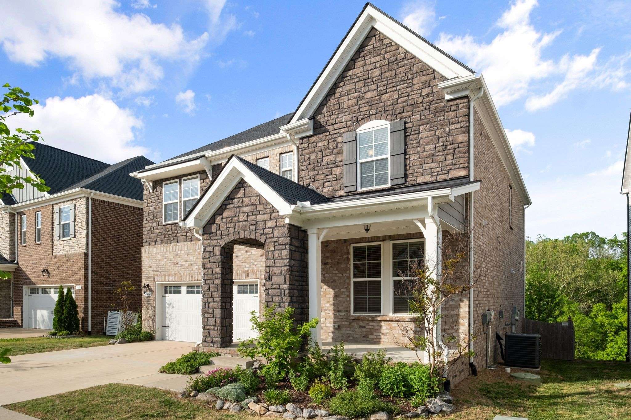 Hermitage, TN 37076,4064 Magnolia Farms Dr