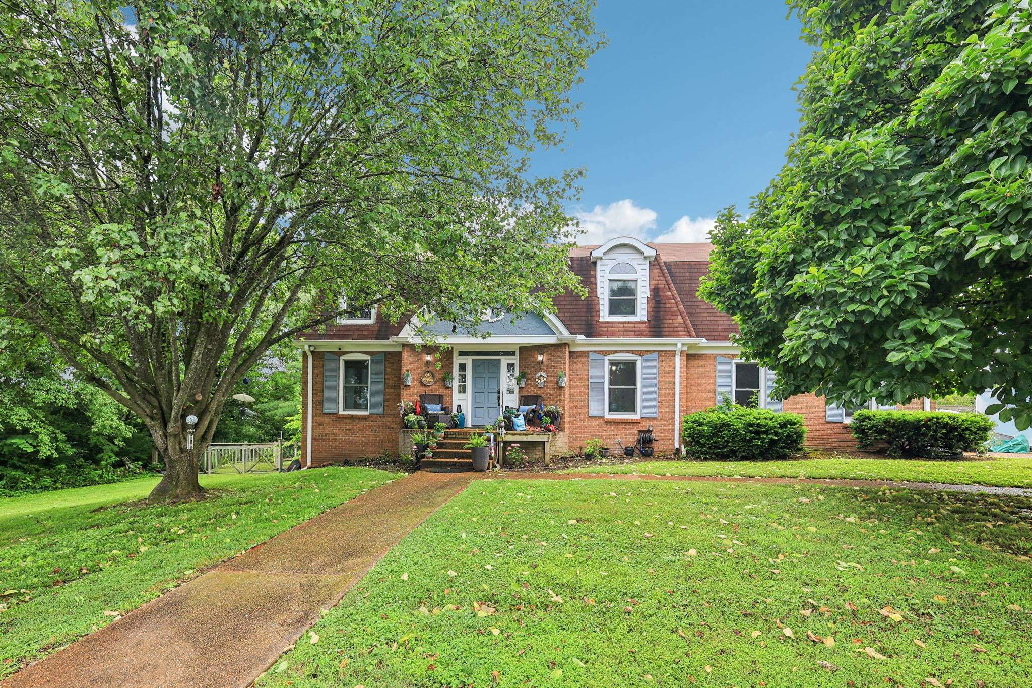Goodlettsville, TN 37072,292 Highland Heights Dr