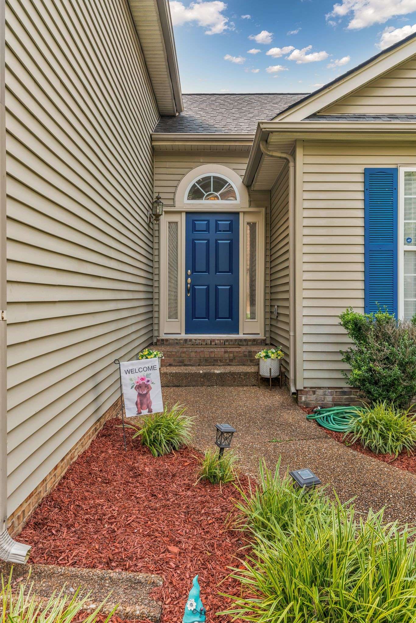 Hermitage, TN 37076,908 Waynewood Ln