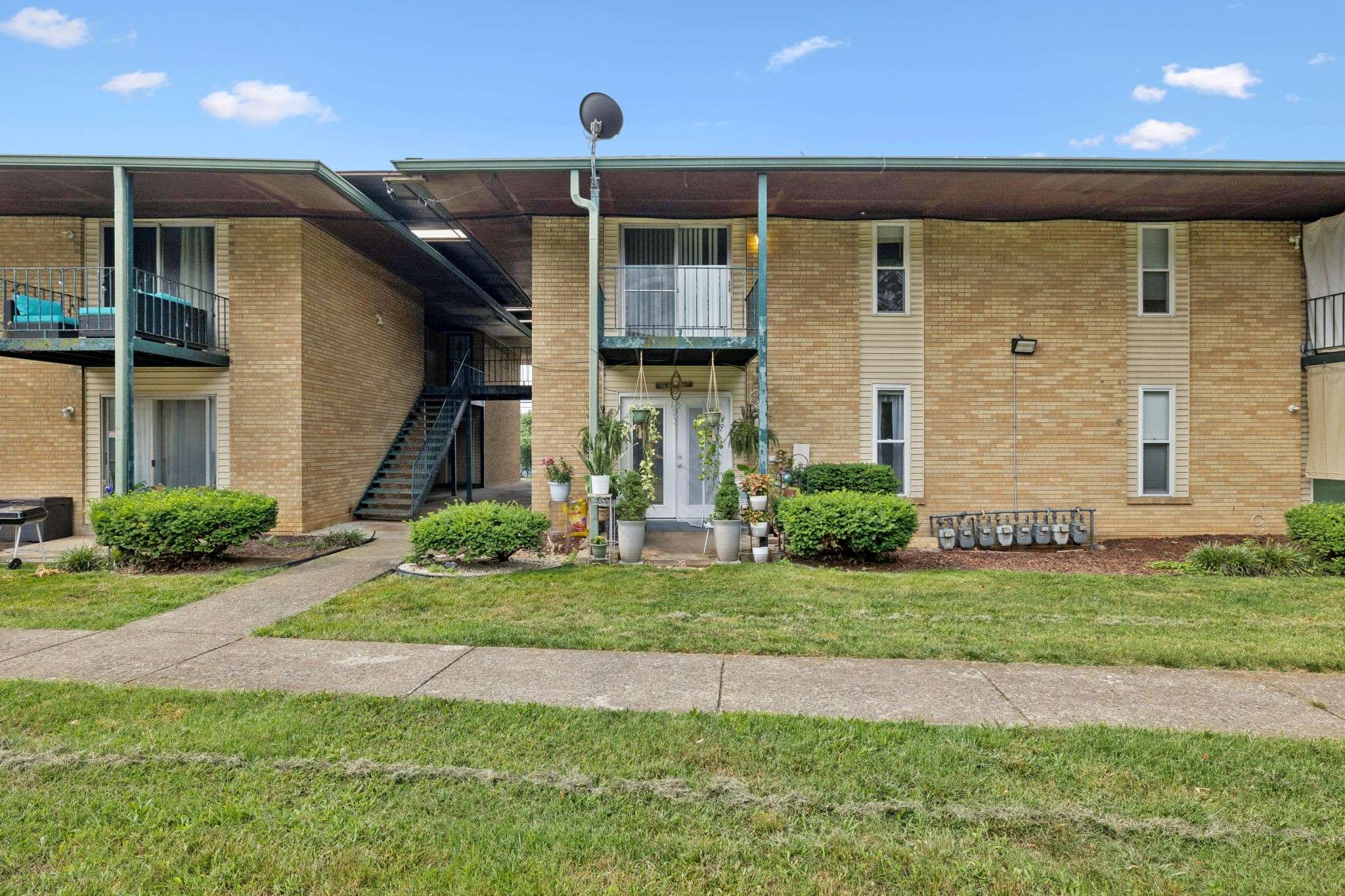 Madison, TN 37115,555 N DuPont Ave #A16