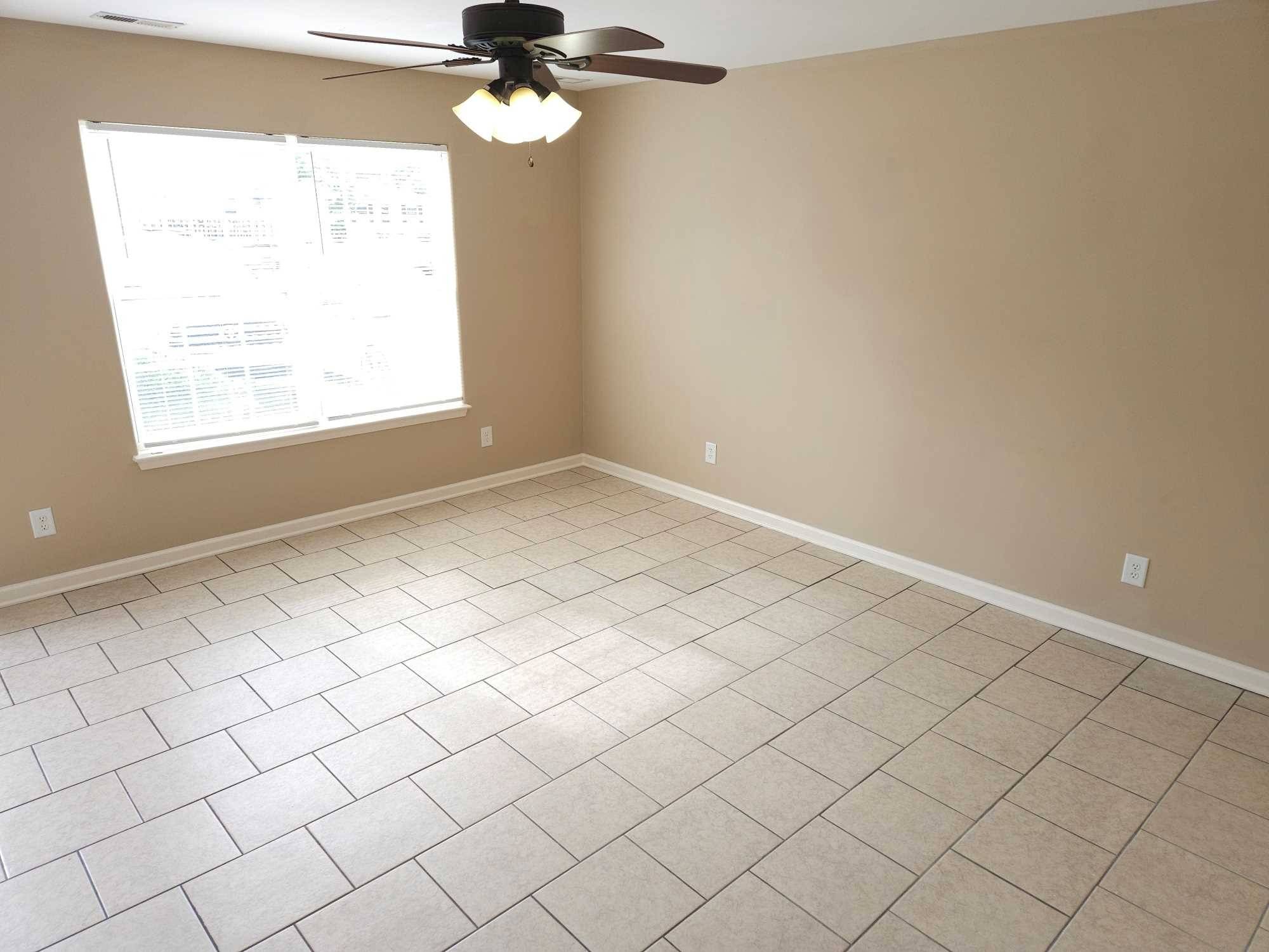 Murfreesboro, TN 37130,705 Crestland Ave #B3