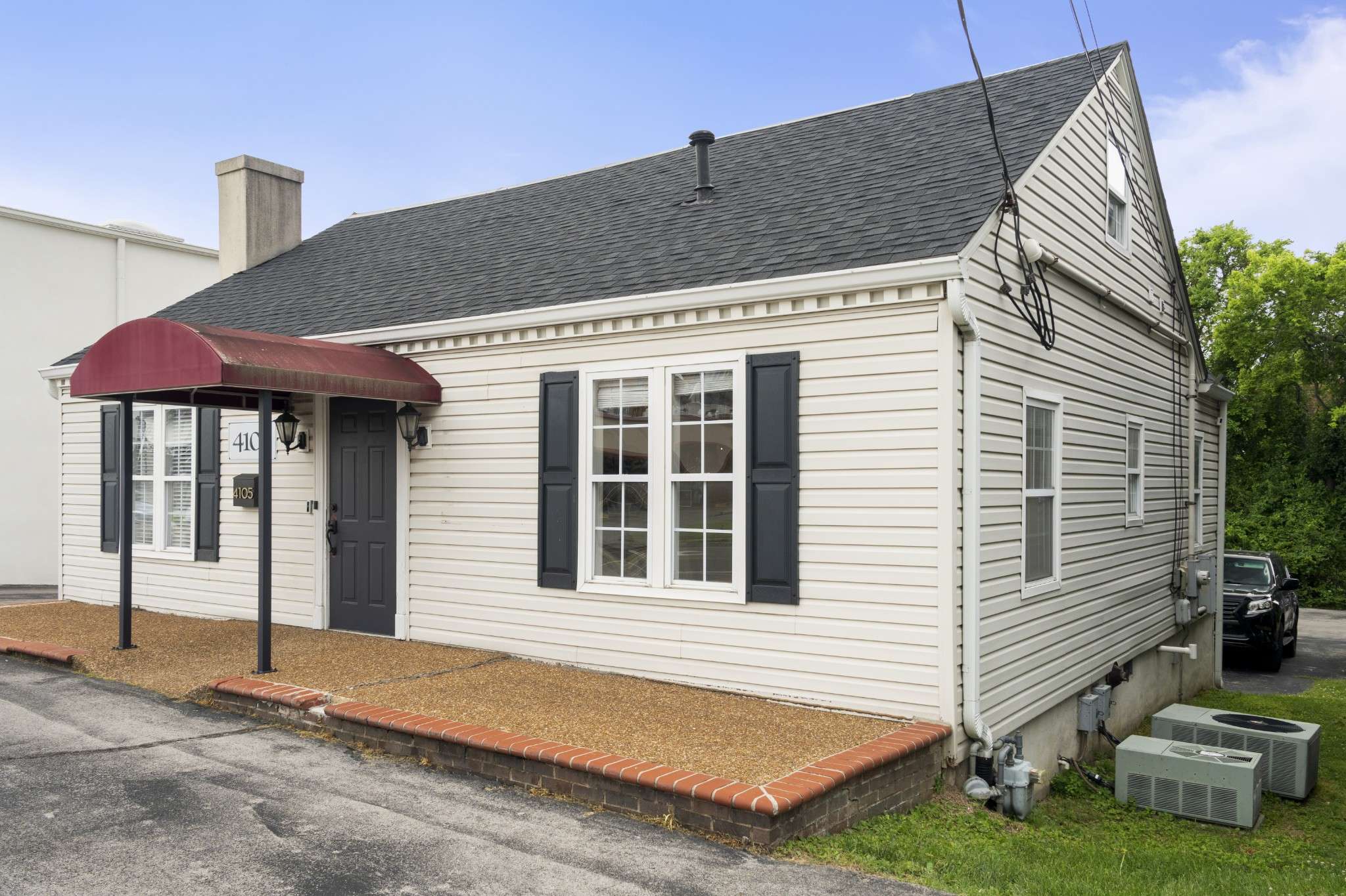 Nashville, TN 37215,4105 Hillsboro Cir