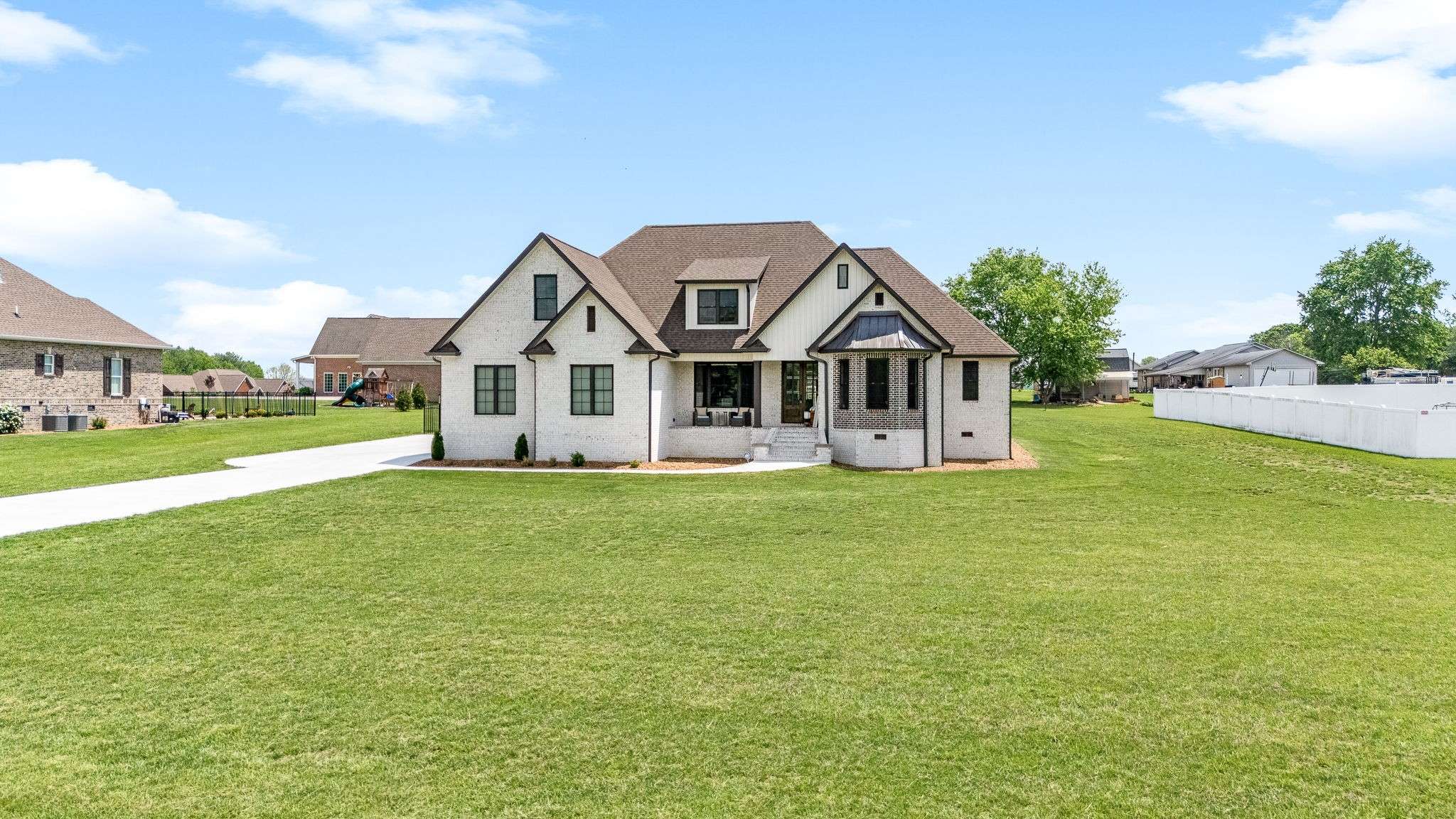 Tullahoma, TN 37388,74 Holt Ln