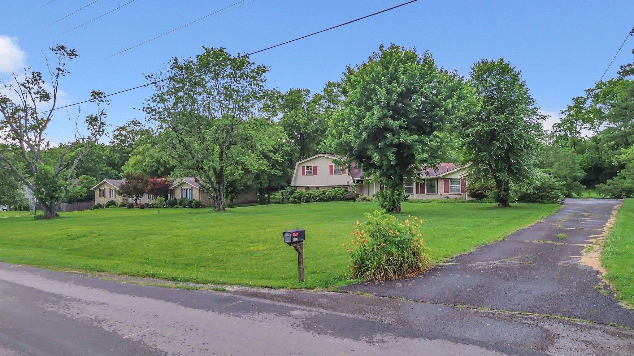 Brentwood, TN 37027,9012 Carondelet Pl