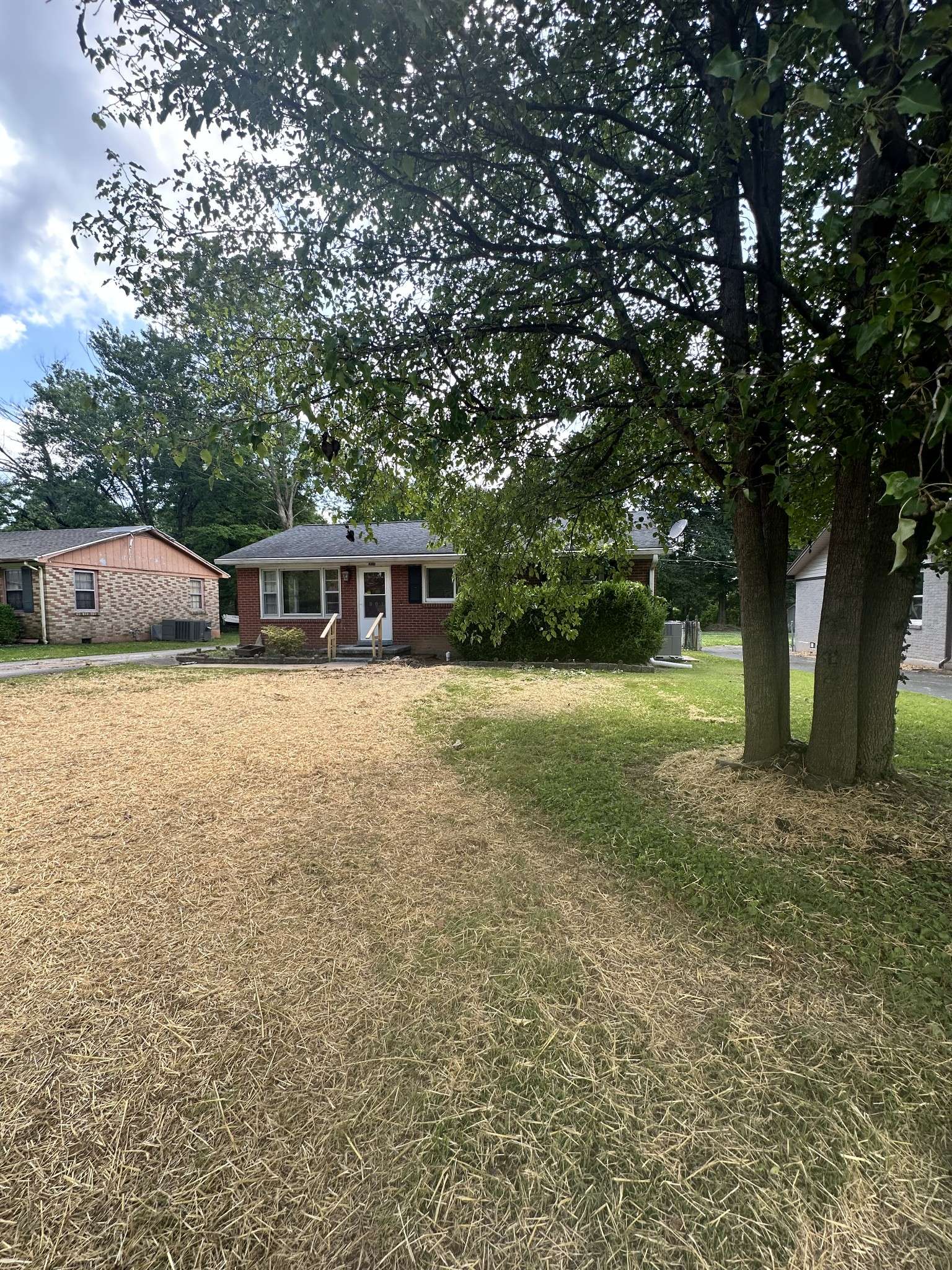 Hopkinsville, KY 42240,301 Apache Dr