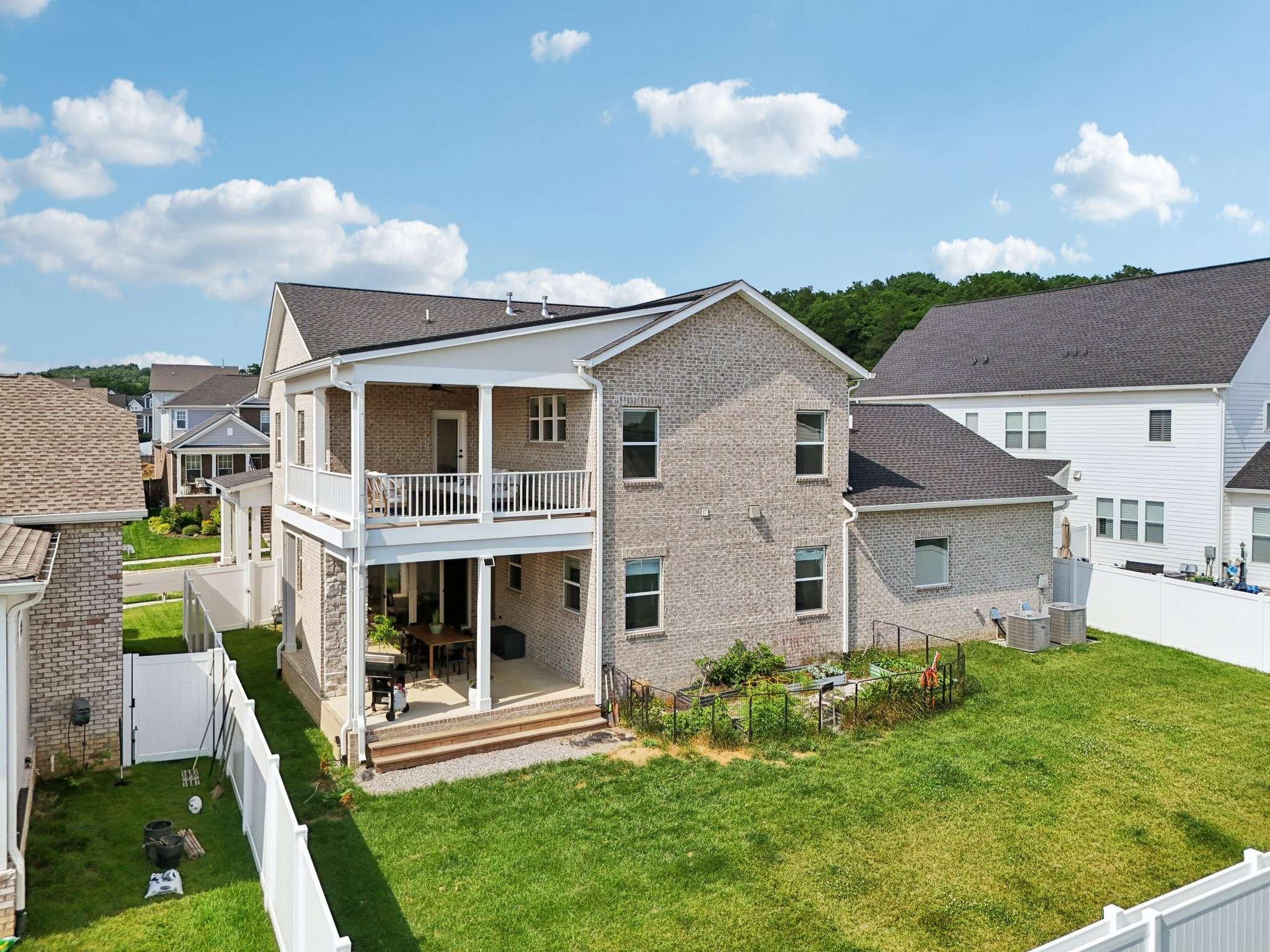 Hendersonville, TN 37075,1032 Pebble Run Rd