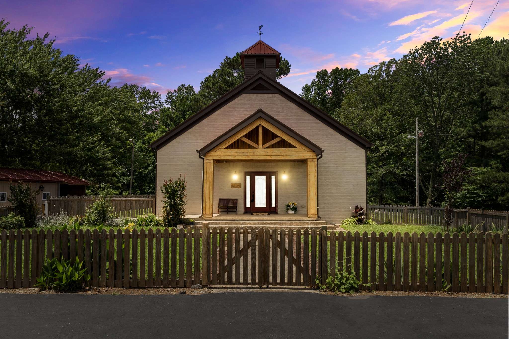 Westmoreland, TN 37186,1809 Herschal Lyles Rd