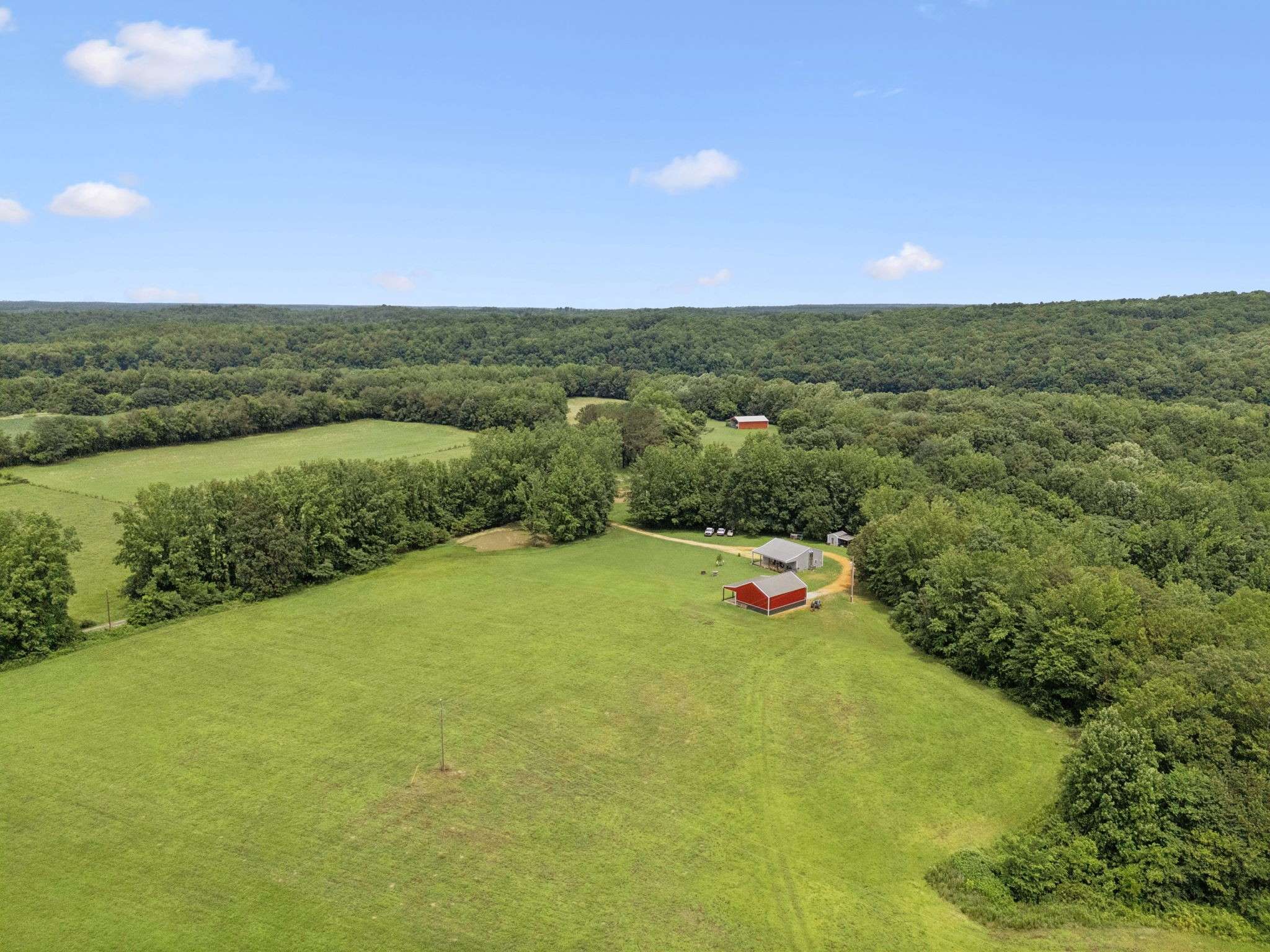 Hohenwald, TN 38462,129 Taylor Phillips Rd