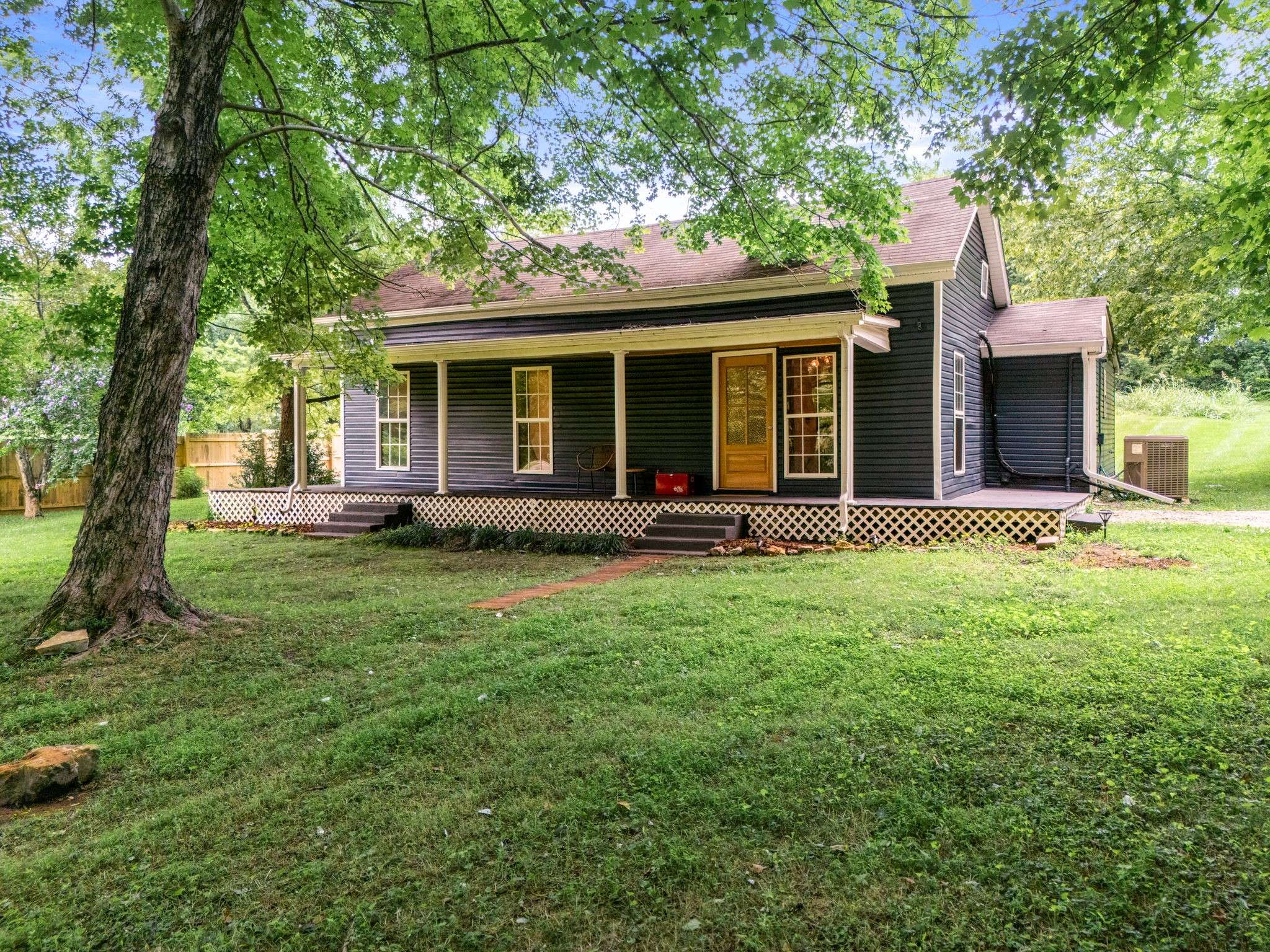 Westmoreland, TN 37186,732 Fairfield Rd