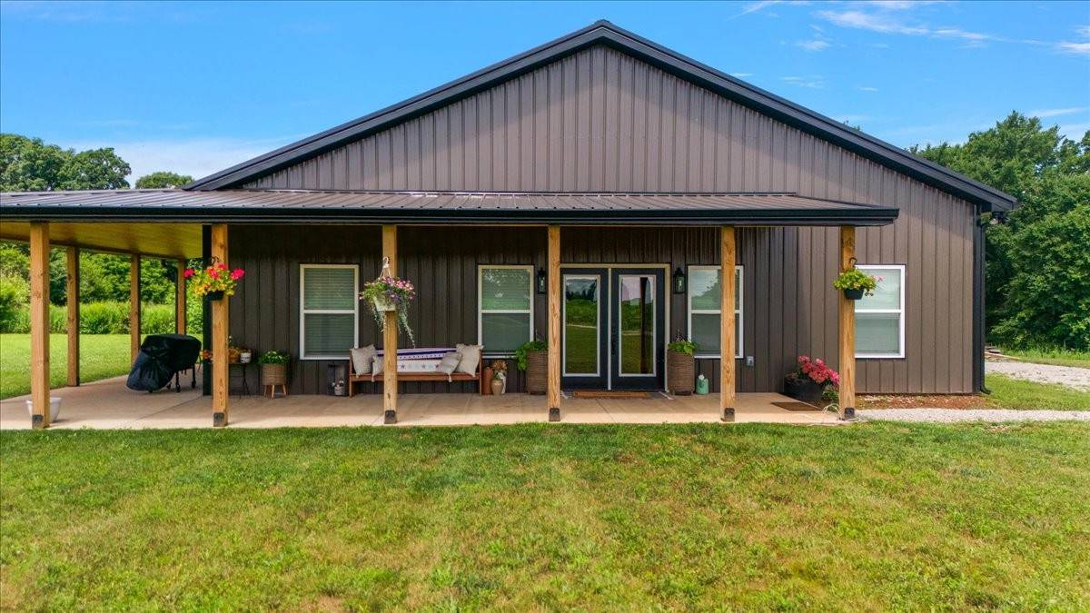 Lawrenceburg, TN 38464,136 Good Hope Rd