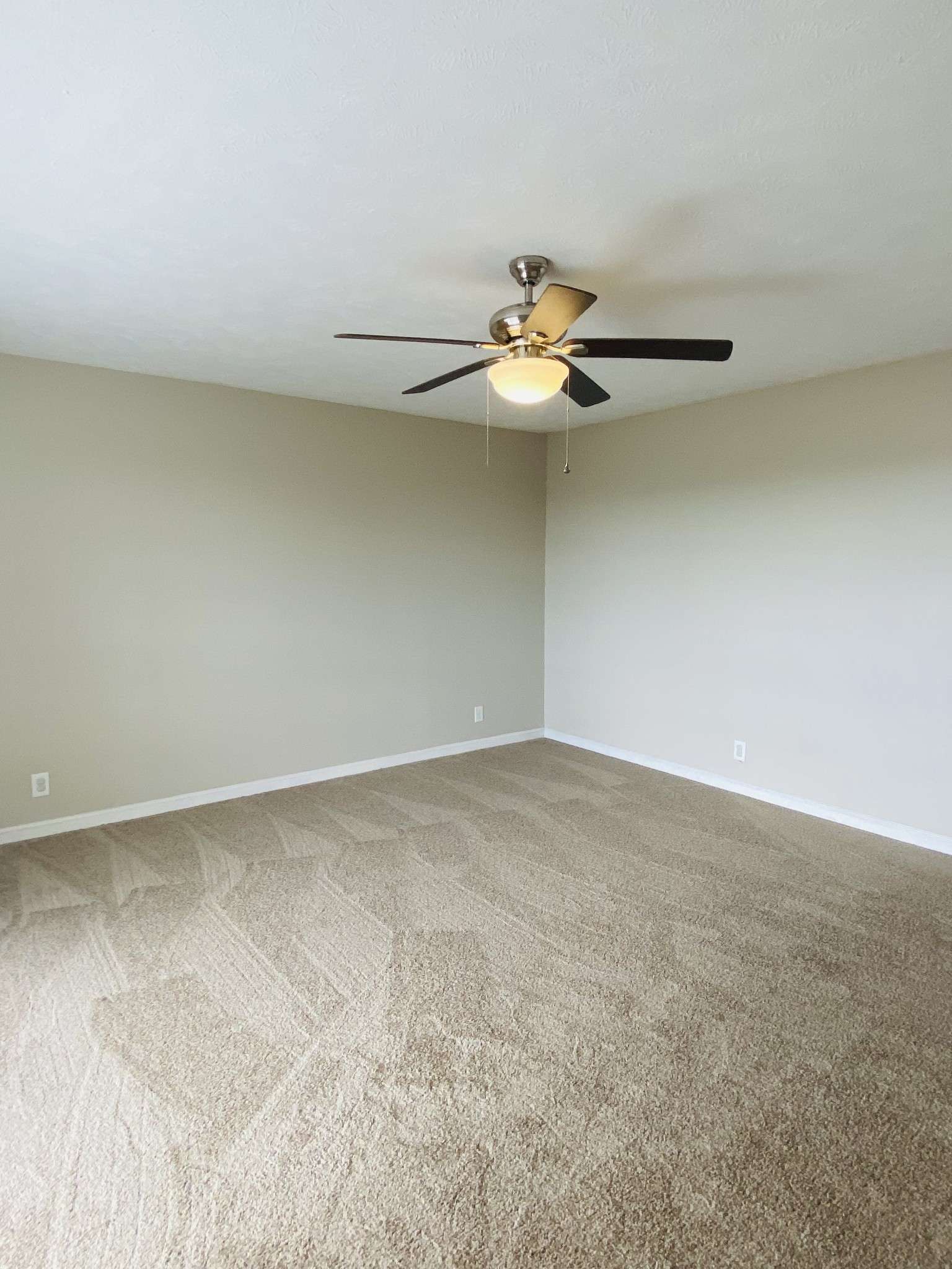 Oak Grove, KY 42262,946 Hugh Hunter Rd