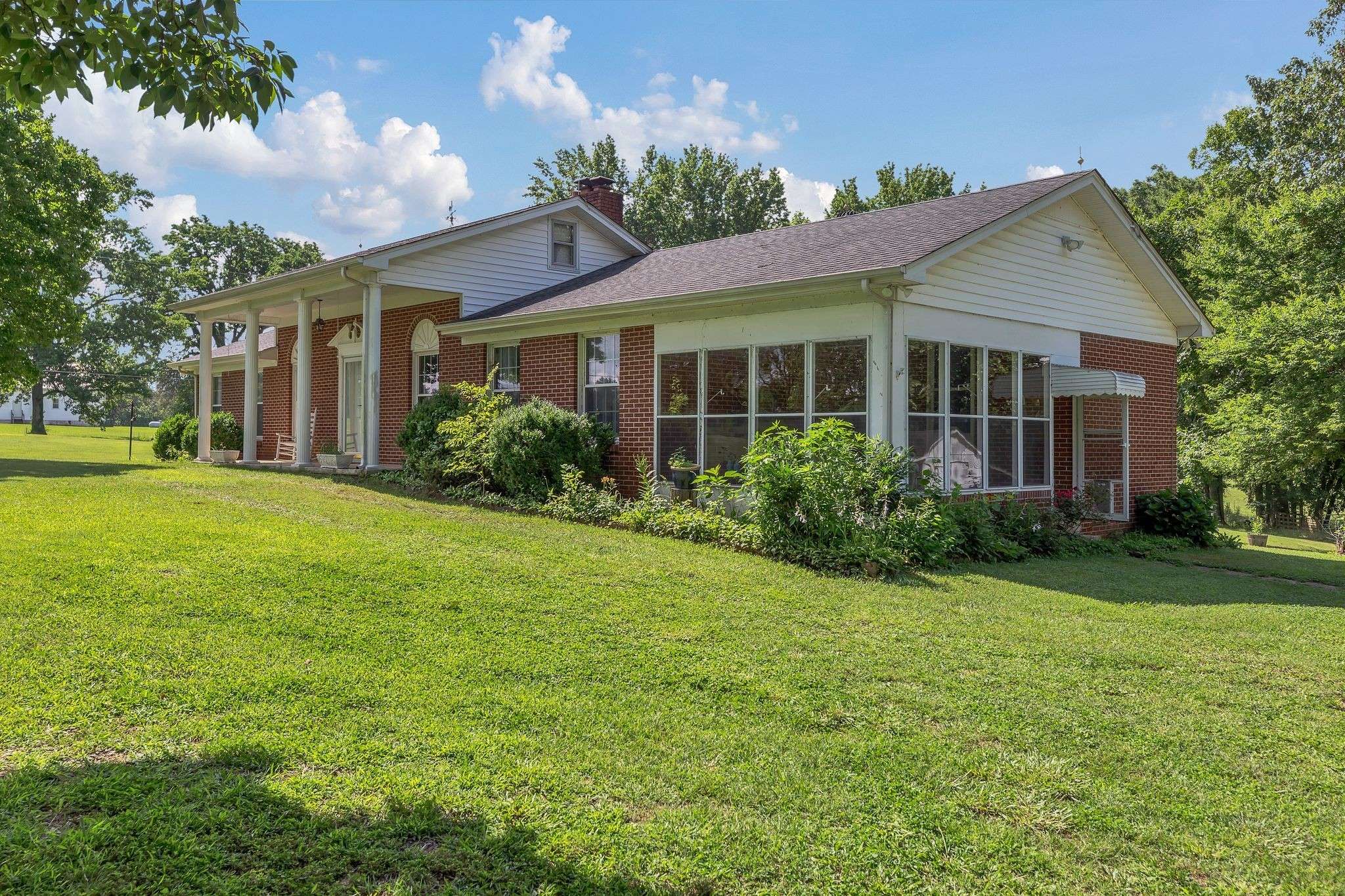 Morrison, TN 37357,5347 Shady Grove Rd