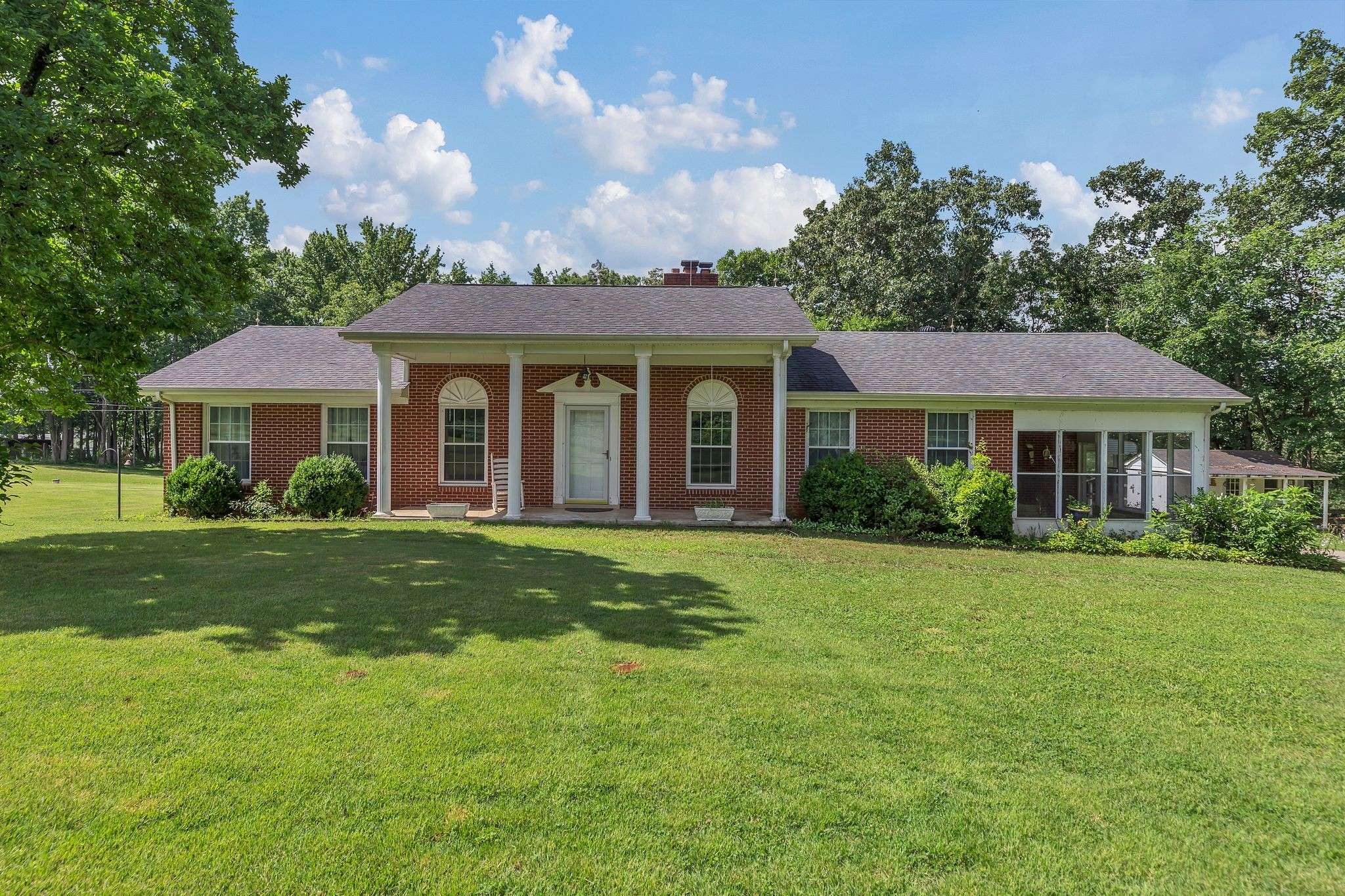 Morrison, TN 37357,5347 Shady Grove Rd