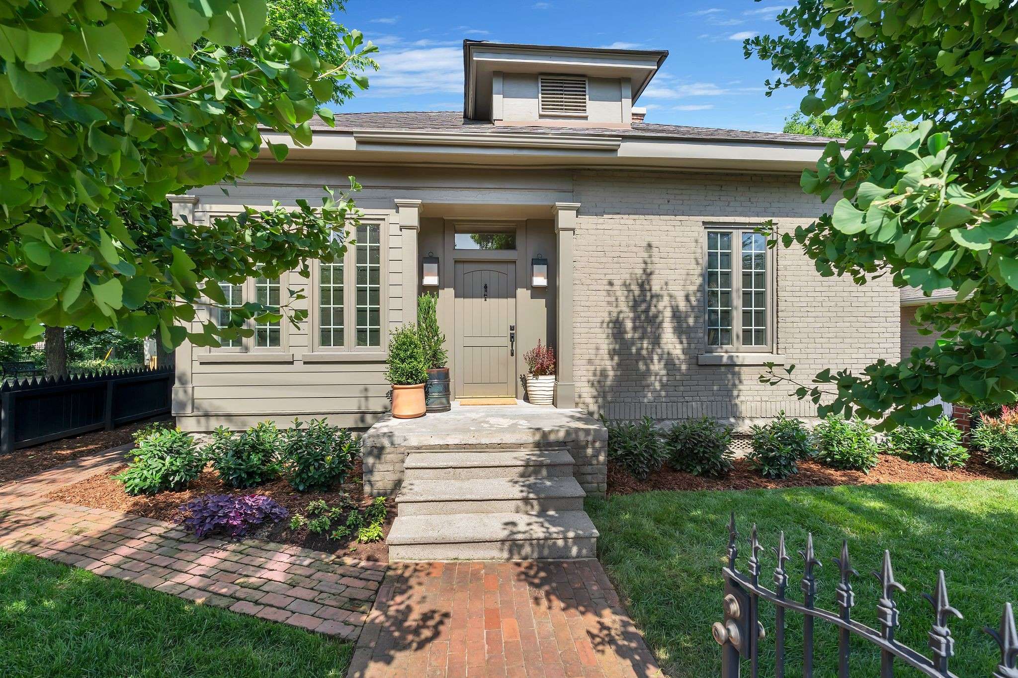 Nashville, TN 37212,921 14th Ave #S