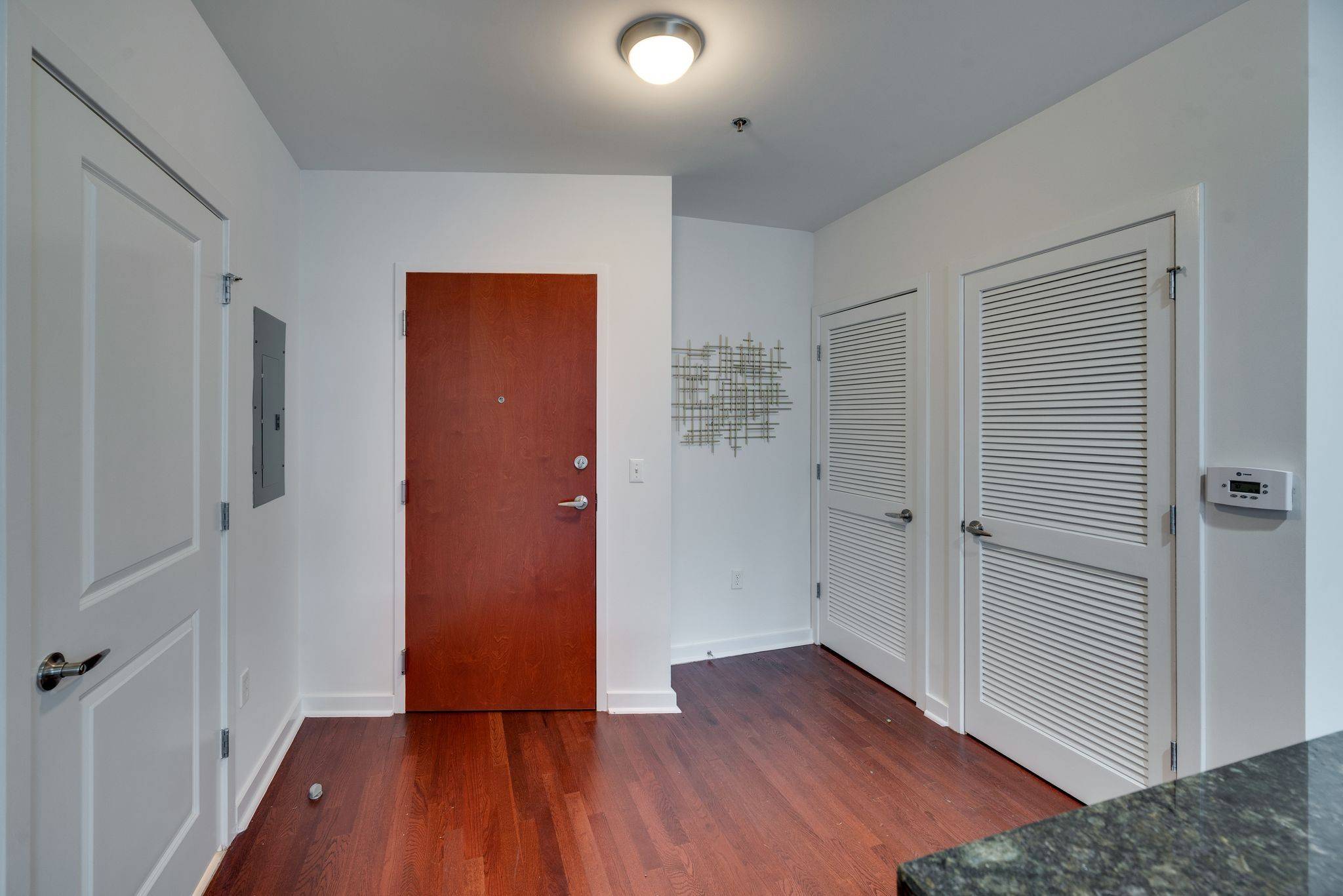 Nashville, TN 37201,301 Demonbreun St #1701