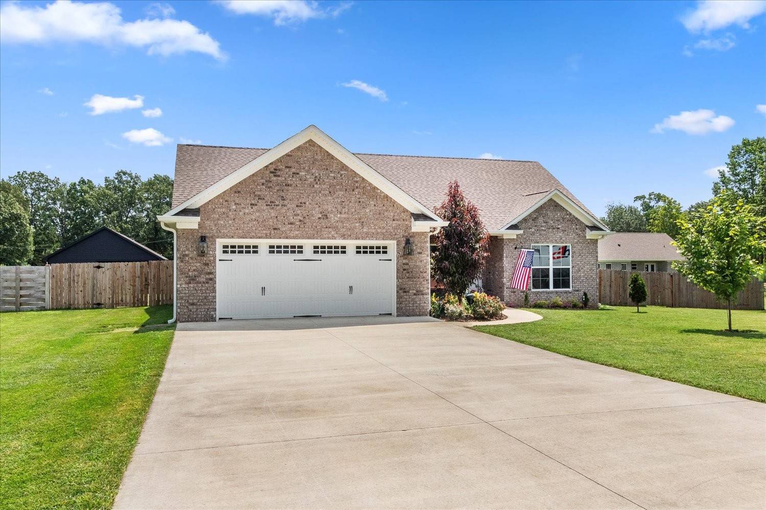 Lawrenceburg, TN 38464,411 Bumpas Rd