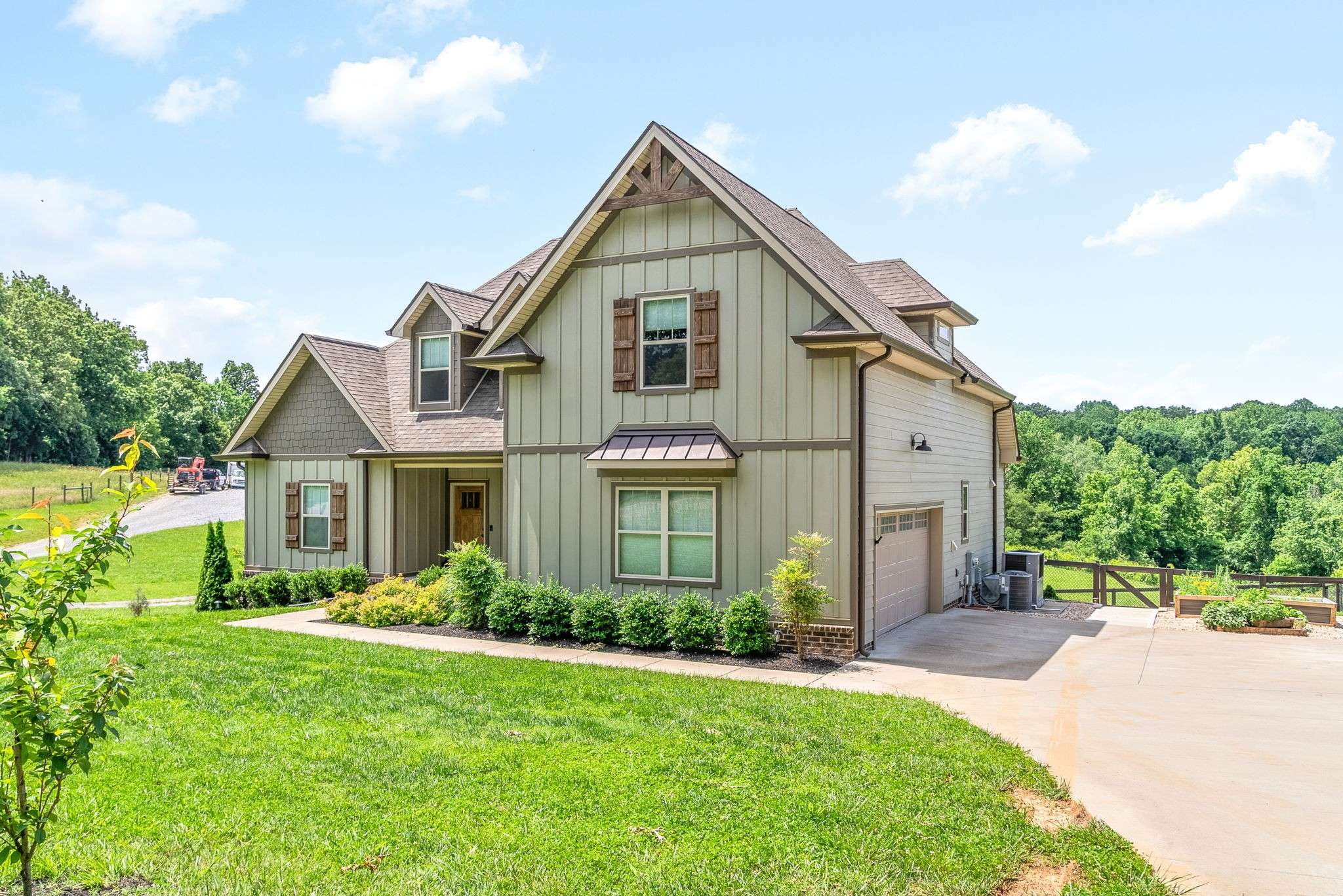 Clarksville, TN 37043,1452 Hickory Point Rd